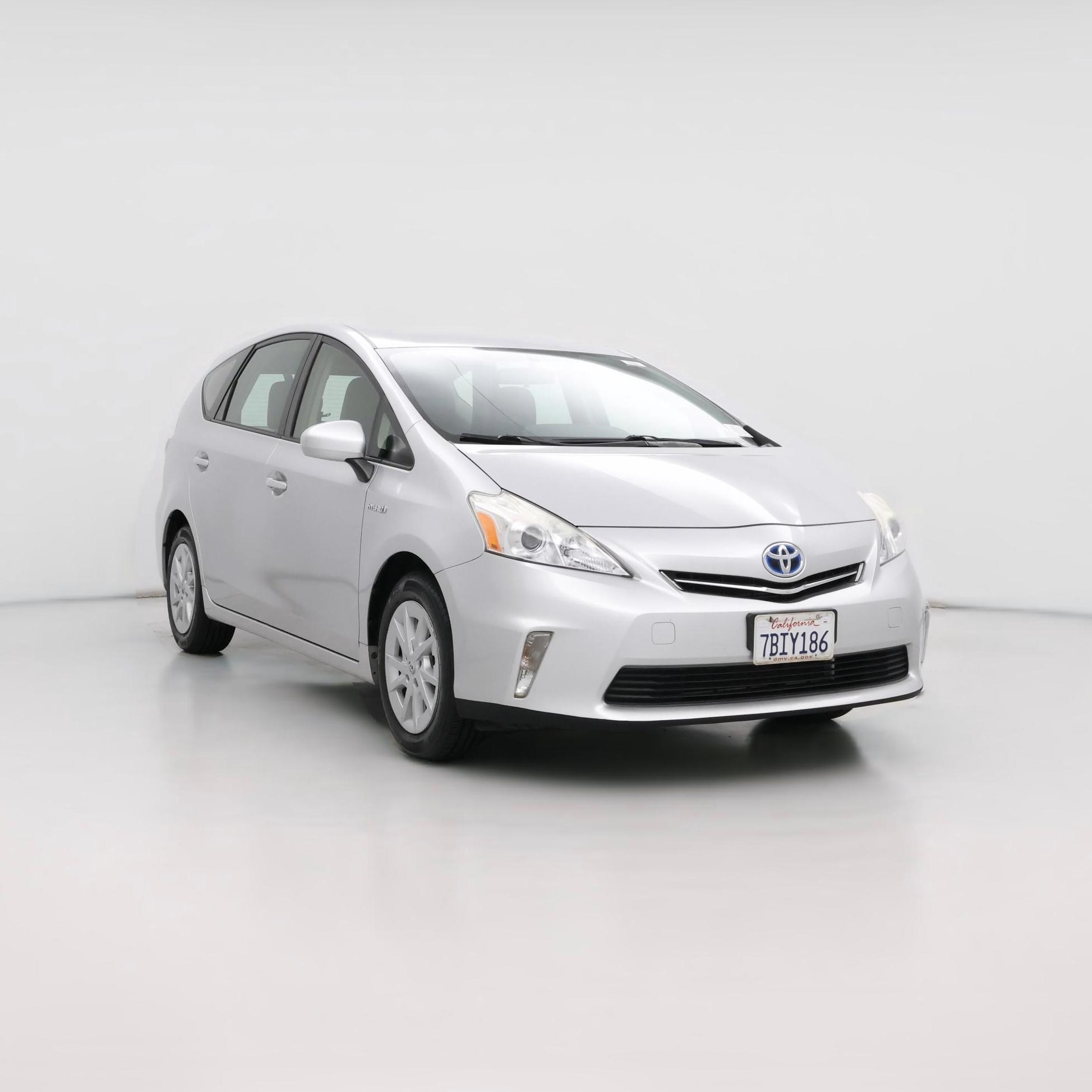 Thumbnail: 2013 Toyota Prius v - 1