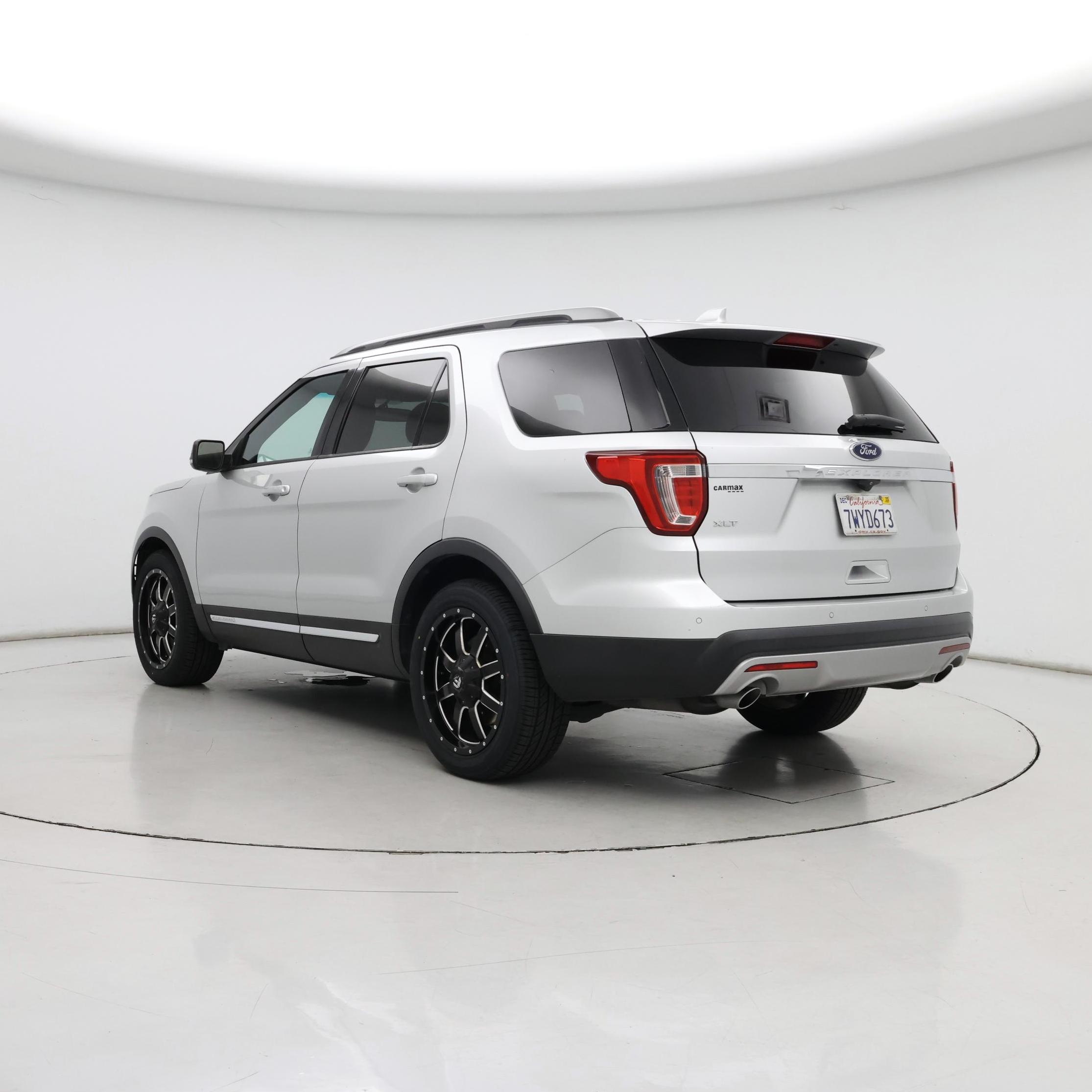 Thumbnail: 2017 Ford Explorer - 2