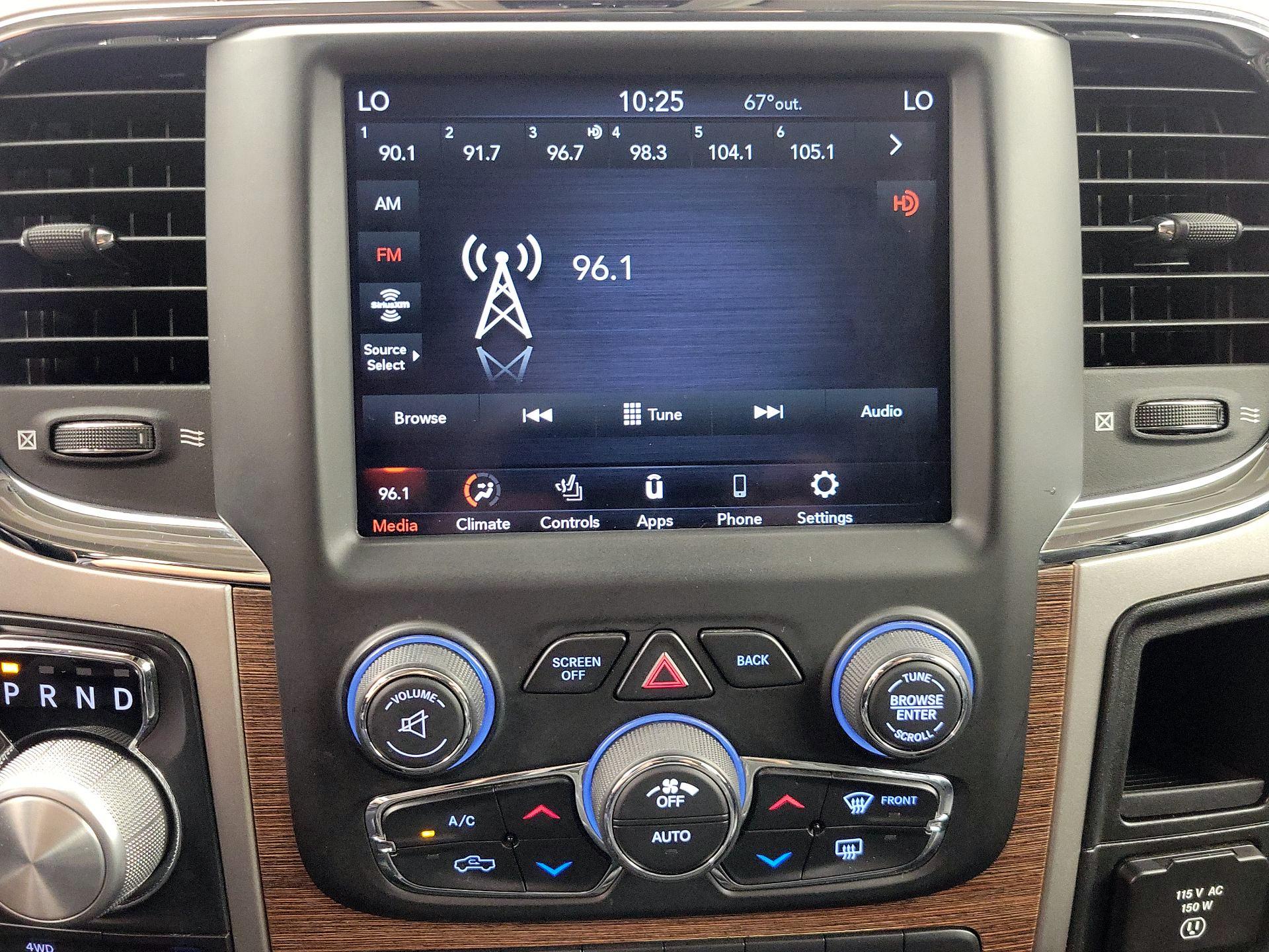 Thumbnail: 2019 RAM 1500 Classic - 15