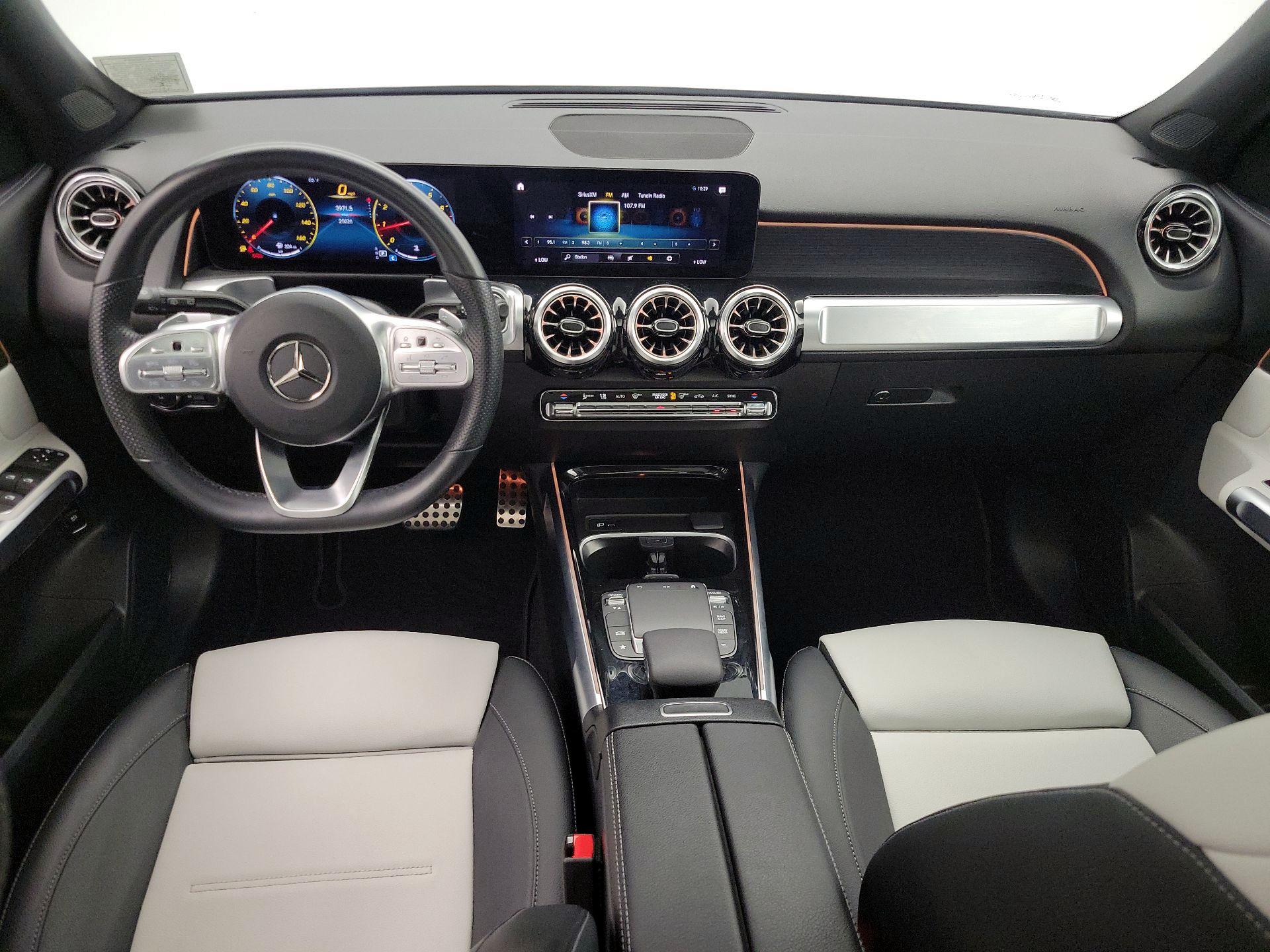 Thumbnail: 2023 Mercedes-Benz GLB - 9