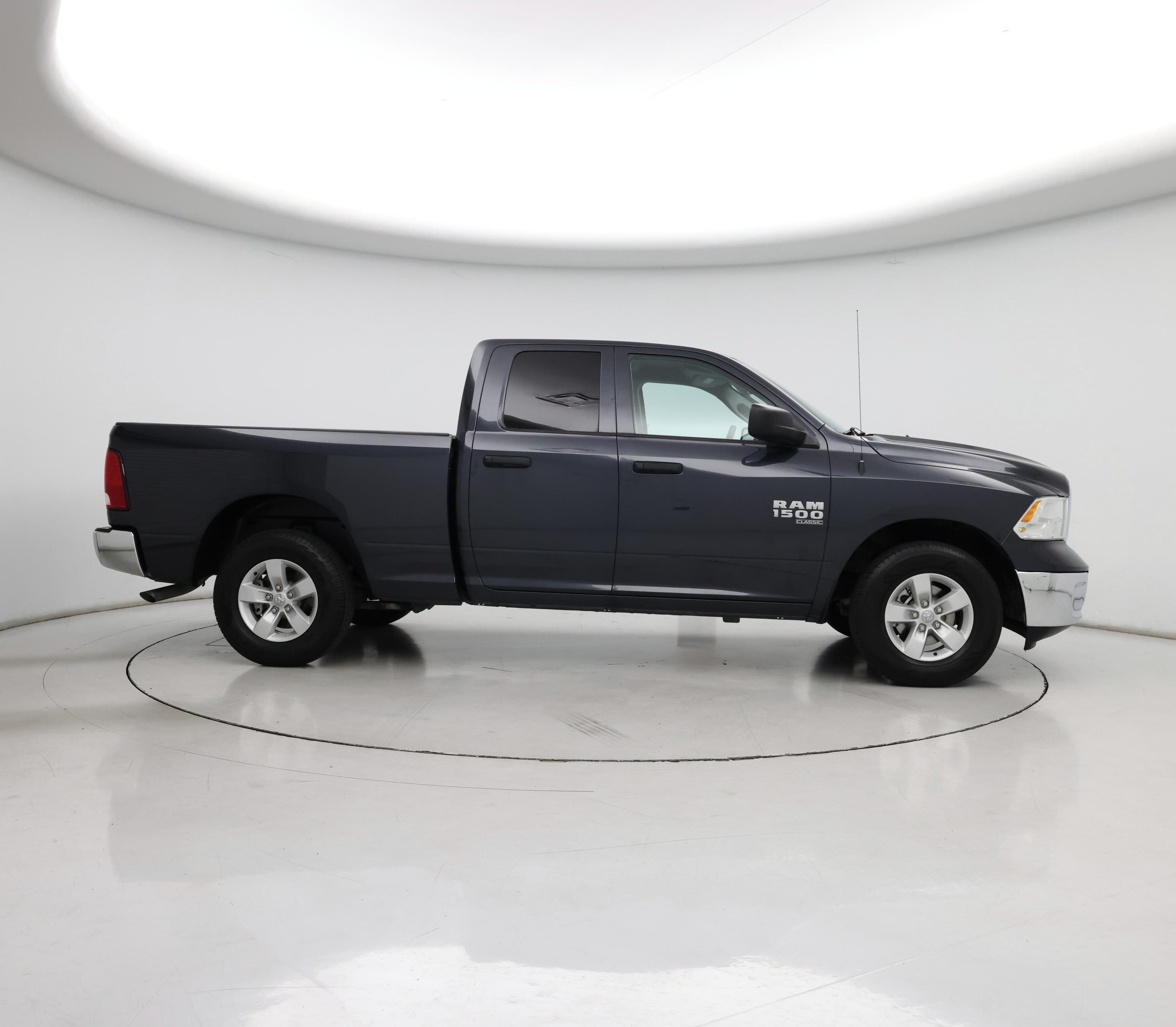 Thumbnail: 2019 RAM 1500 Classic - 7