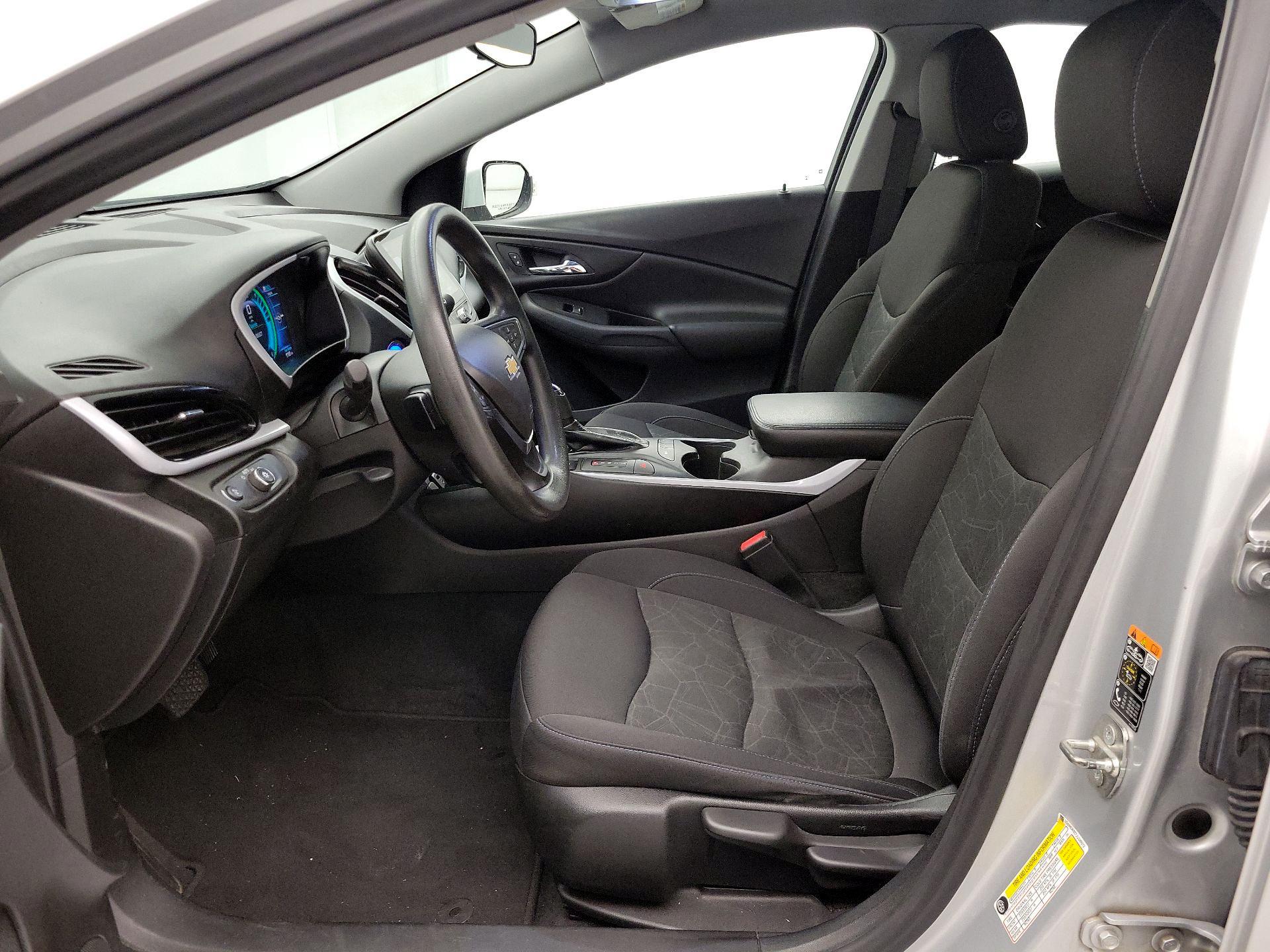 Thumbnail: 2018 Chevrolet Volt - 11
