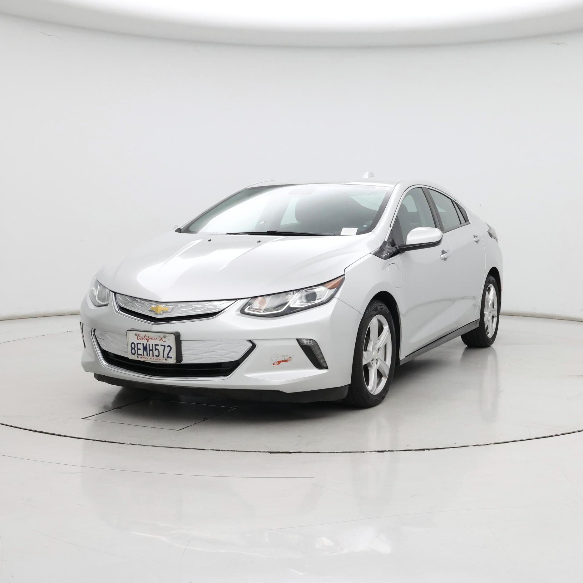 Thumbnail: 2018 Chevrolet Volt - 4