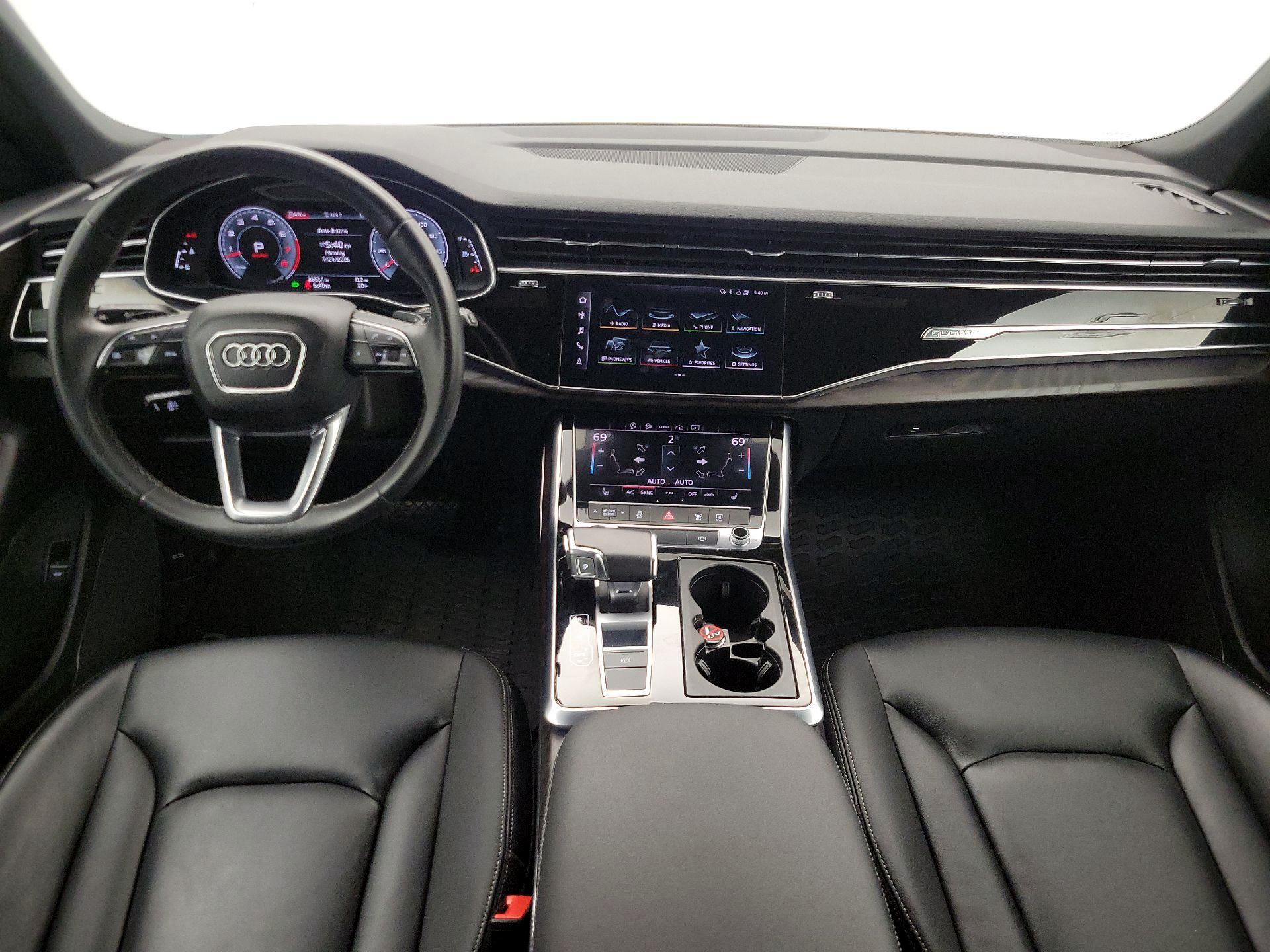 Thumbnail: 2021 Audi Q8 - 9