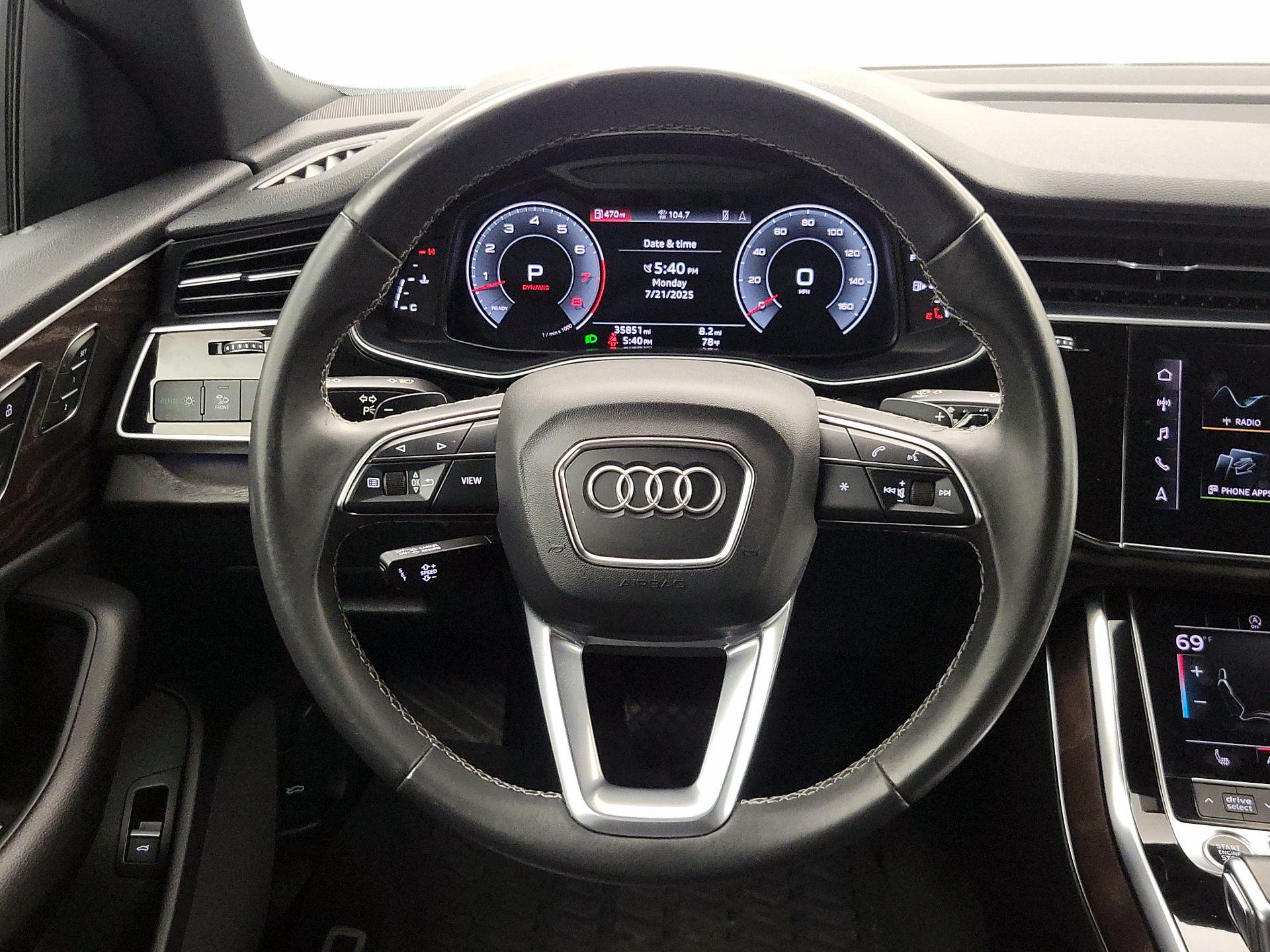 Thumbnail: 2021 Audi Q8 - 10