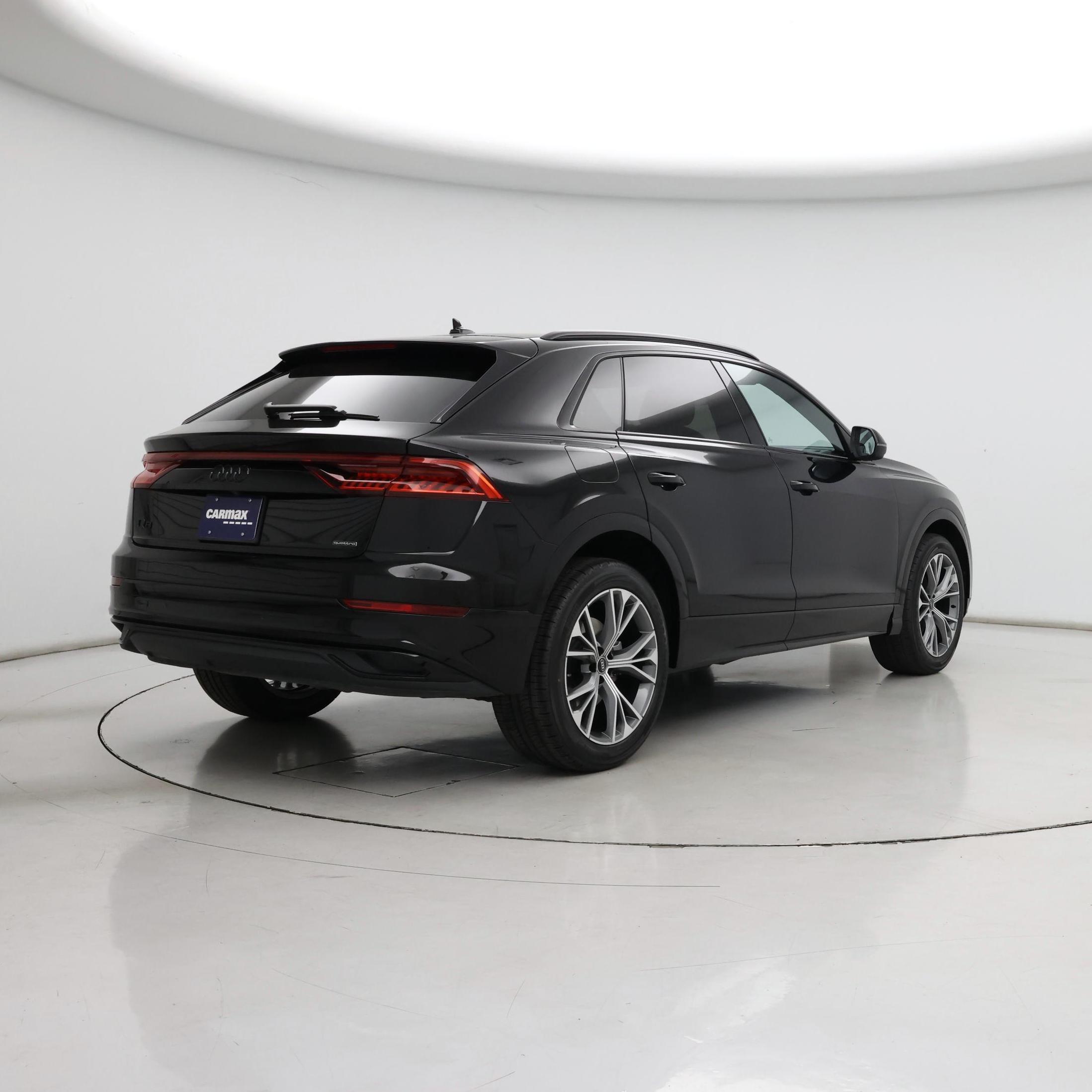 Thumbnail: 2021 Audi Q8 - 8