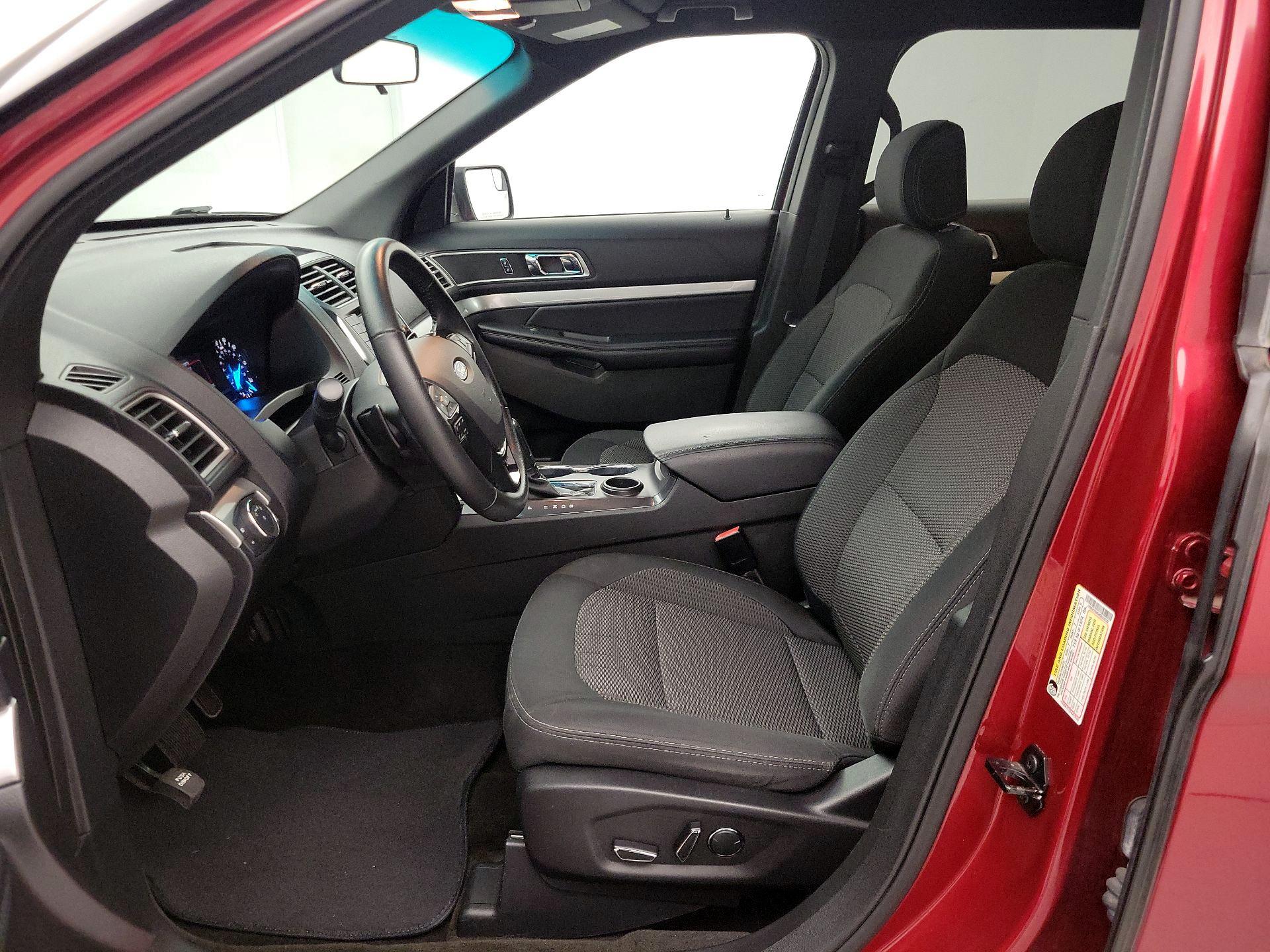 Thumbnail: 2017 Ford Explorer - 11