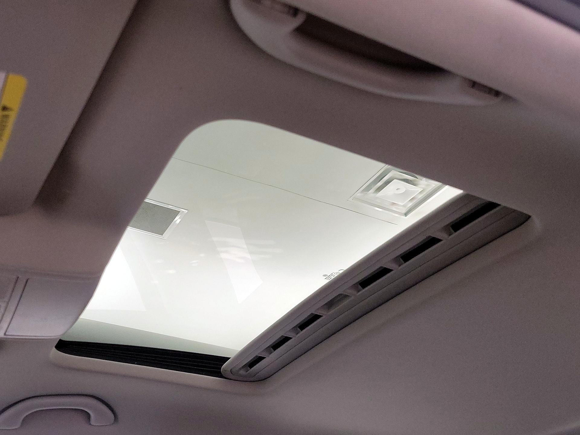 Thumbnail: 2016 Volkswagen Jetta - 19