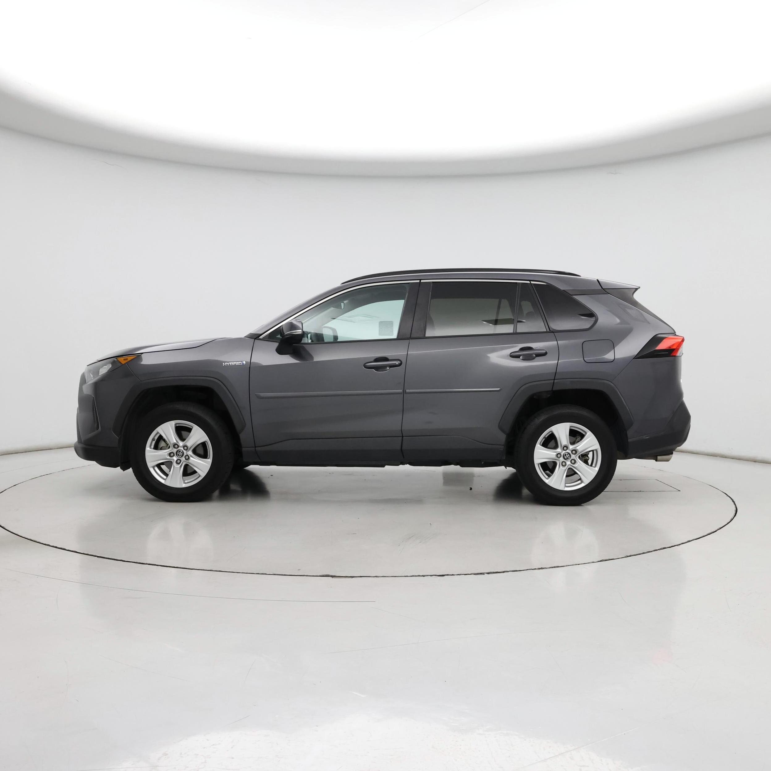 Thumbnail: 2020 Toyota RAV4 - 3