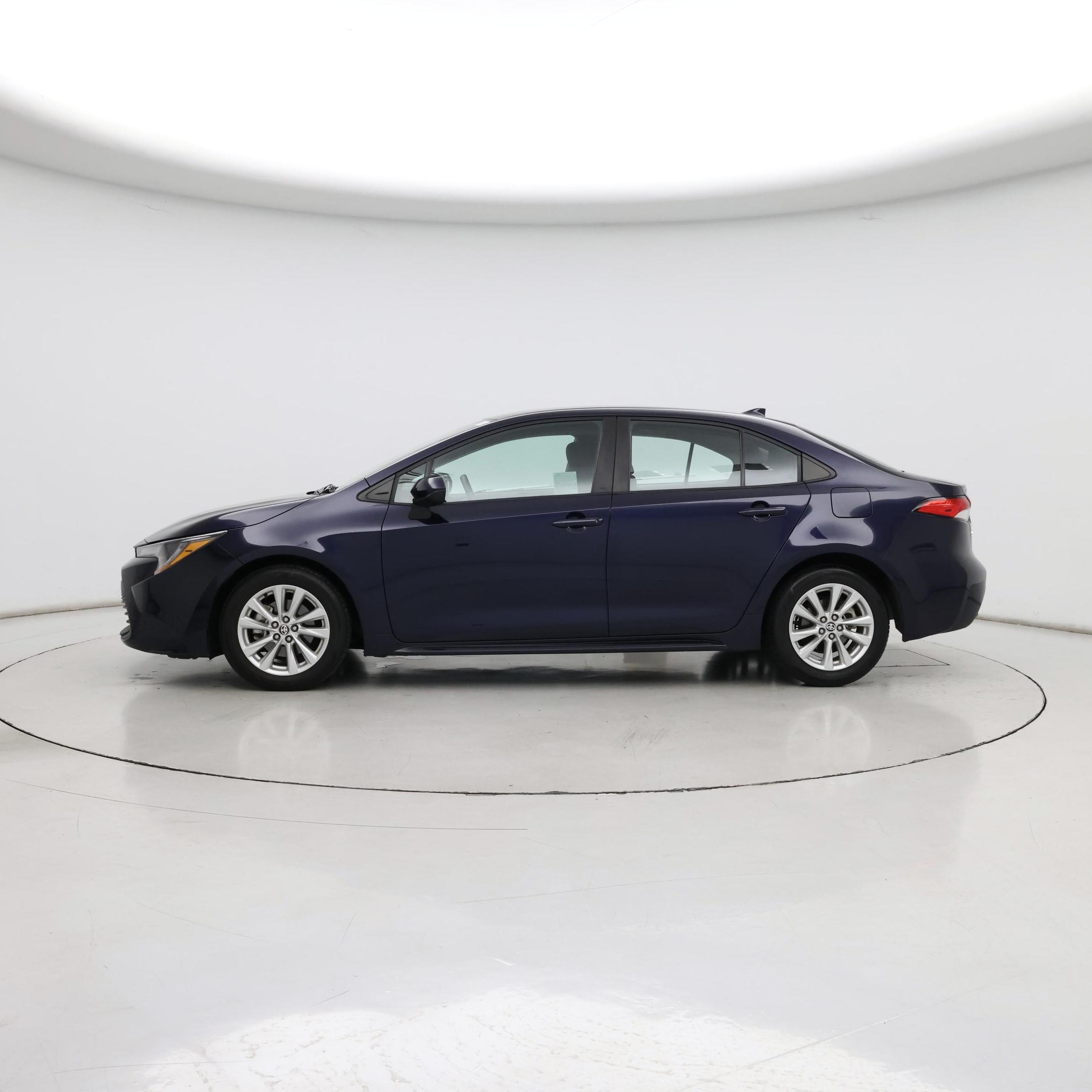 Thumbnail: 2023 Toyota Corolla - 3