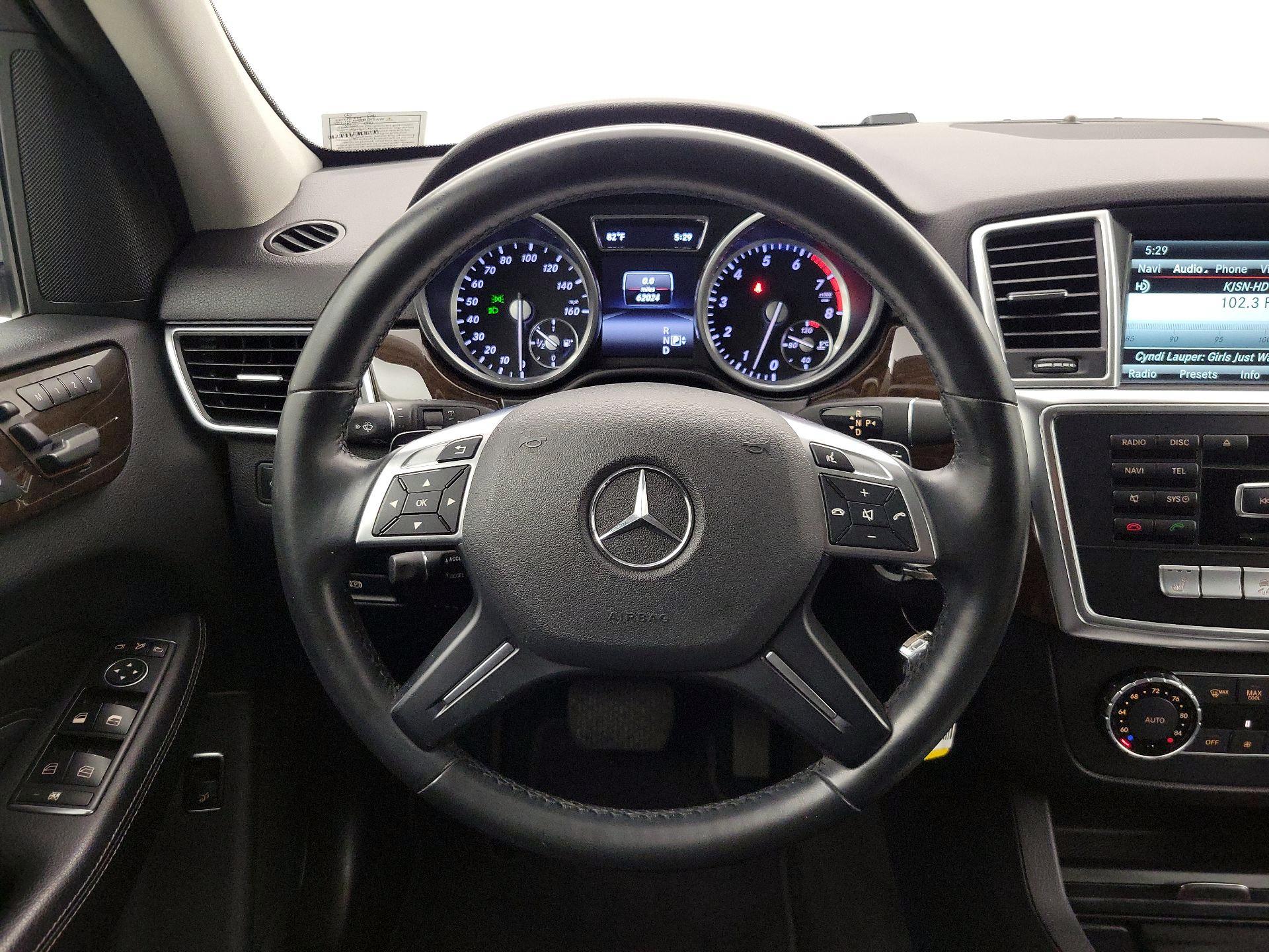 Thumbnail: 2015 Mercedes-Benz M-Class - 10