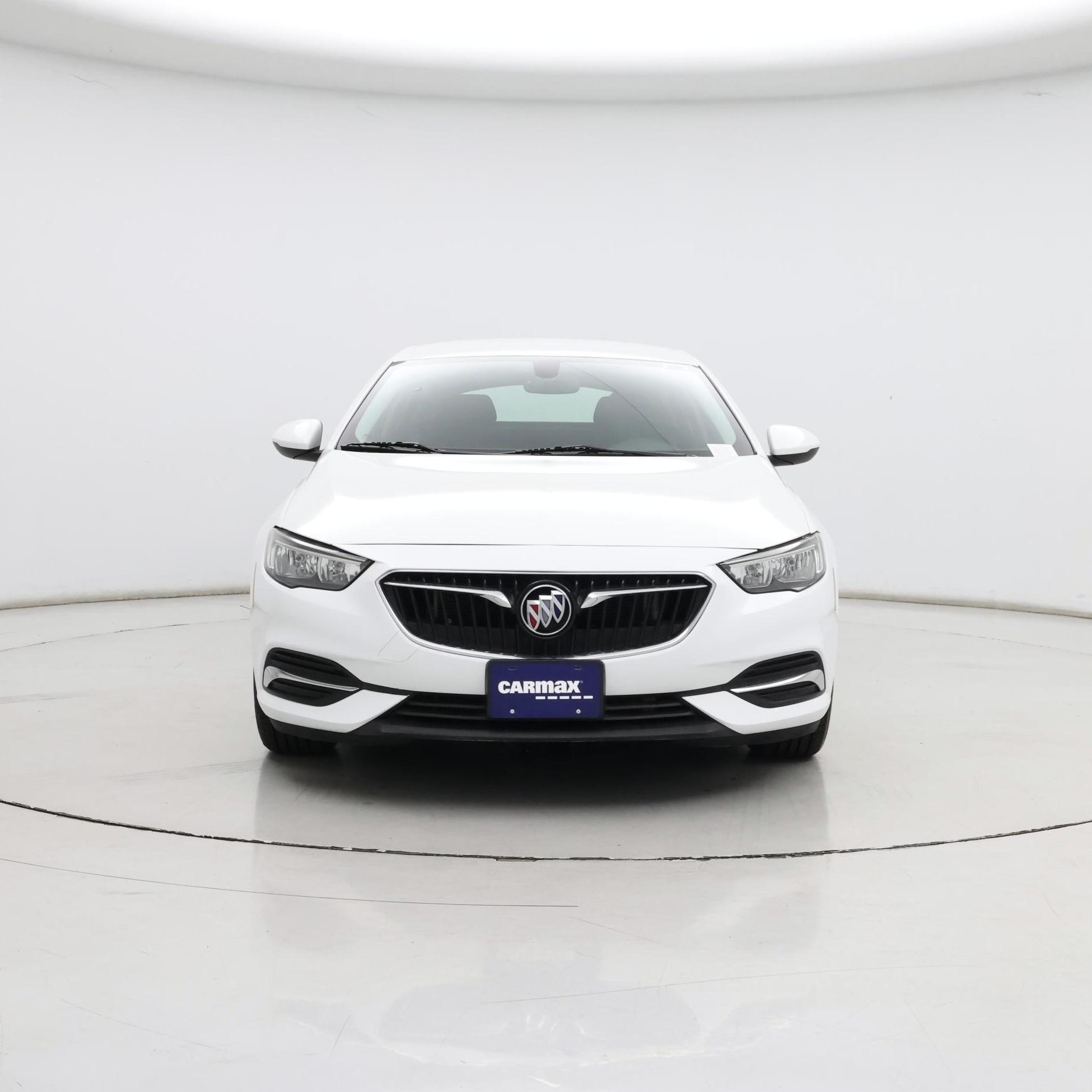 Thumbnail: 2018 Buick Regal - 5