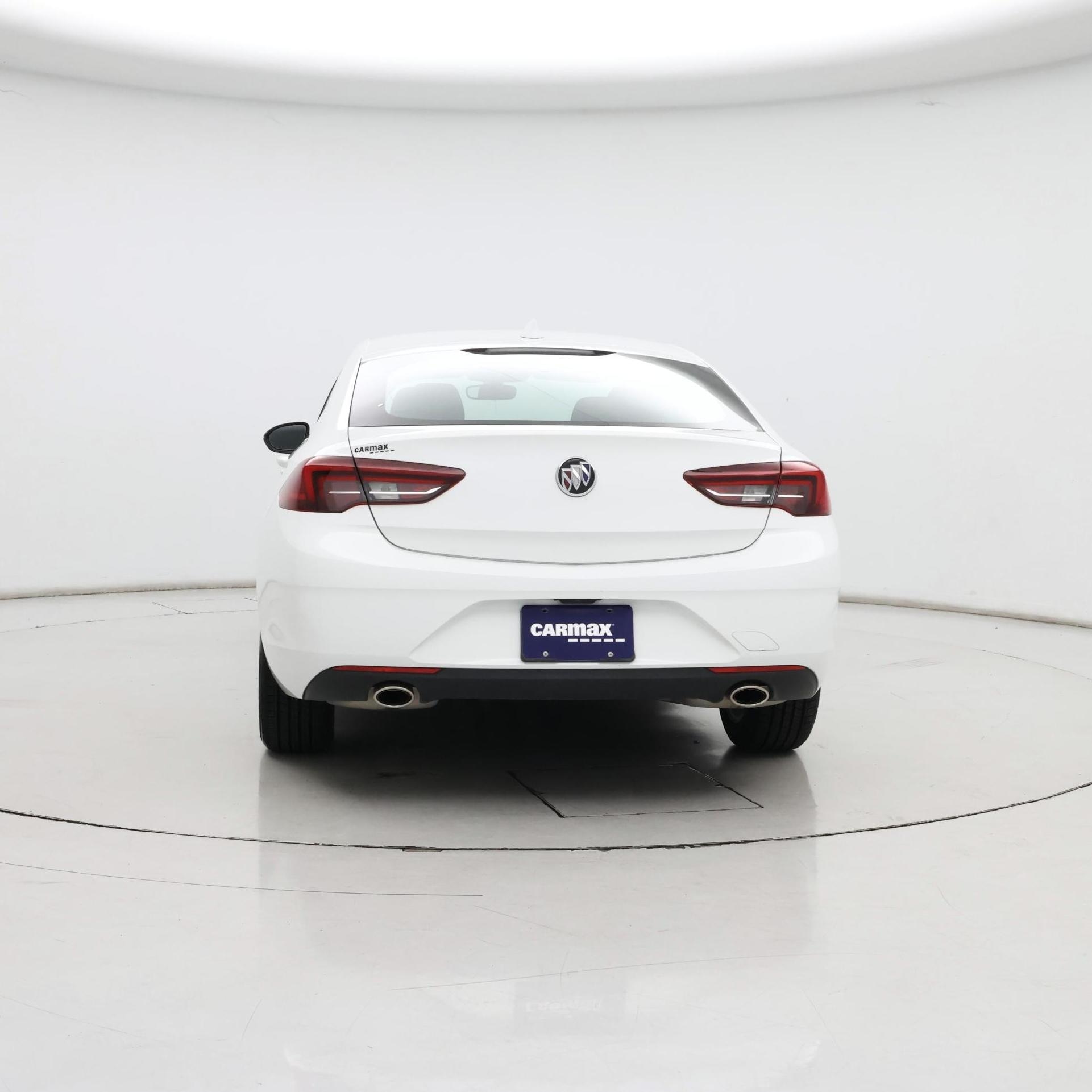 Thumbnail: 2018 Buick Regal - 6