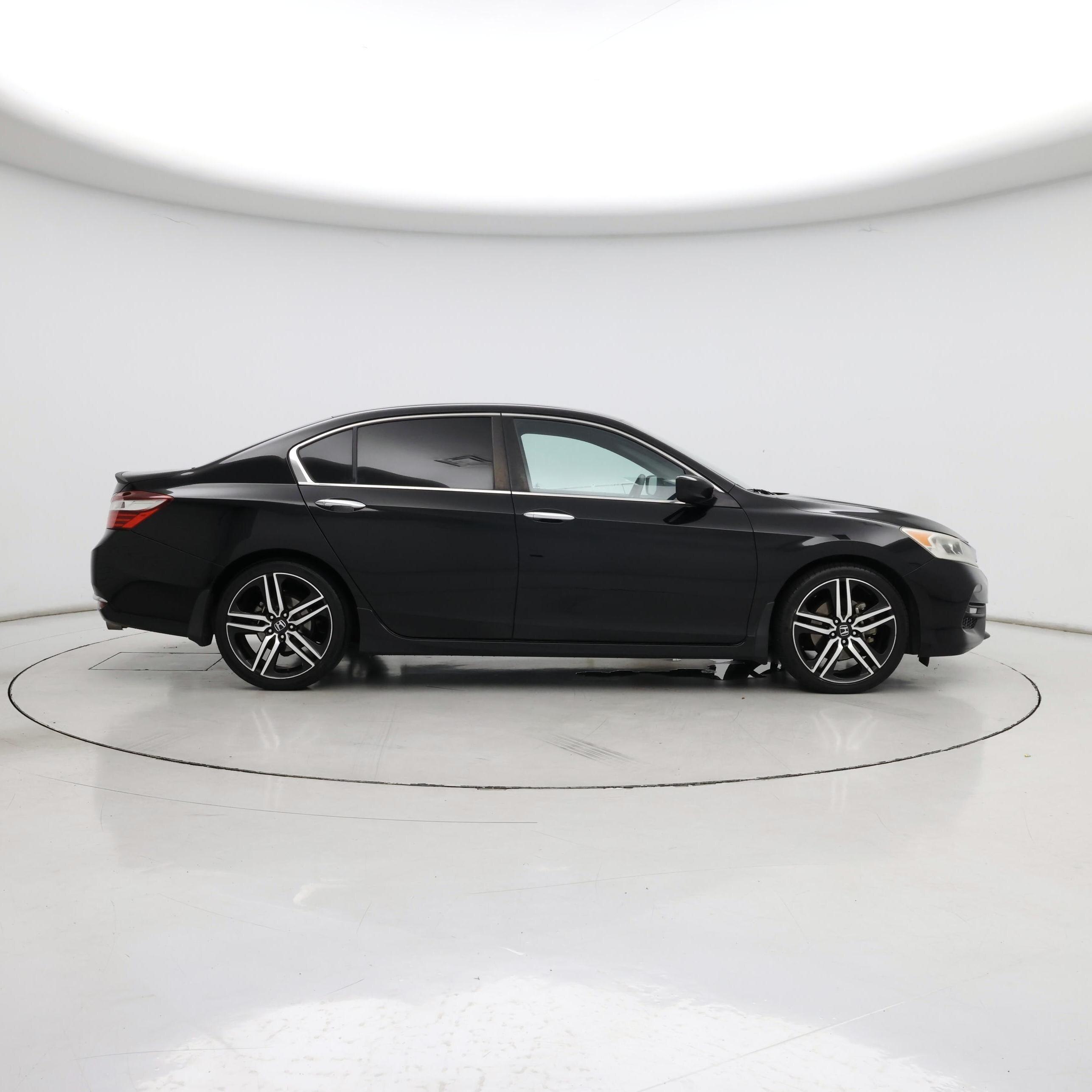 Thumbnail: 2017 Honda Accord - 7
