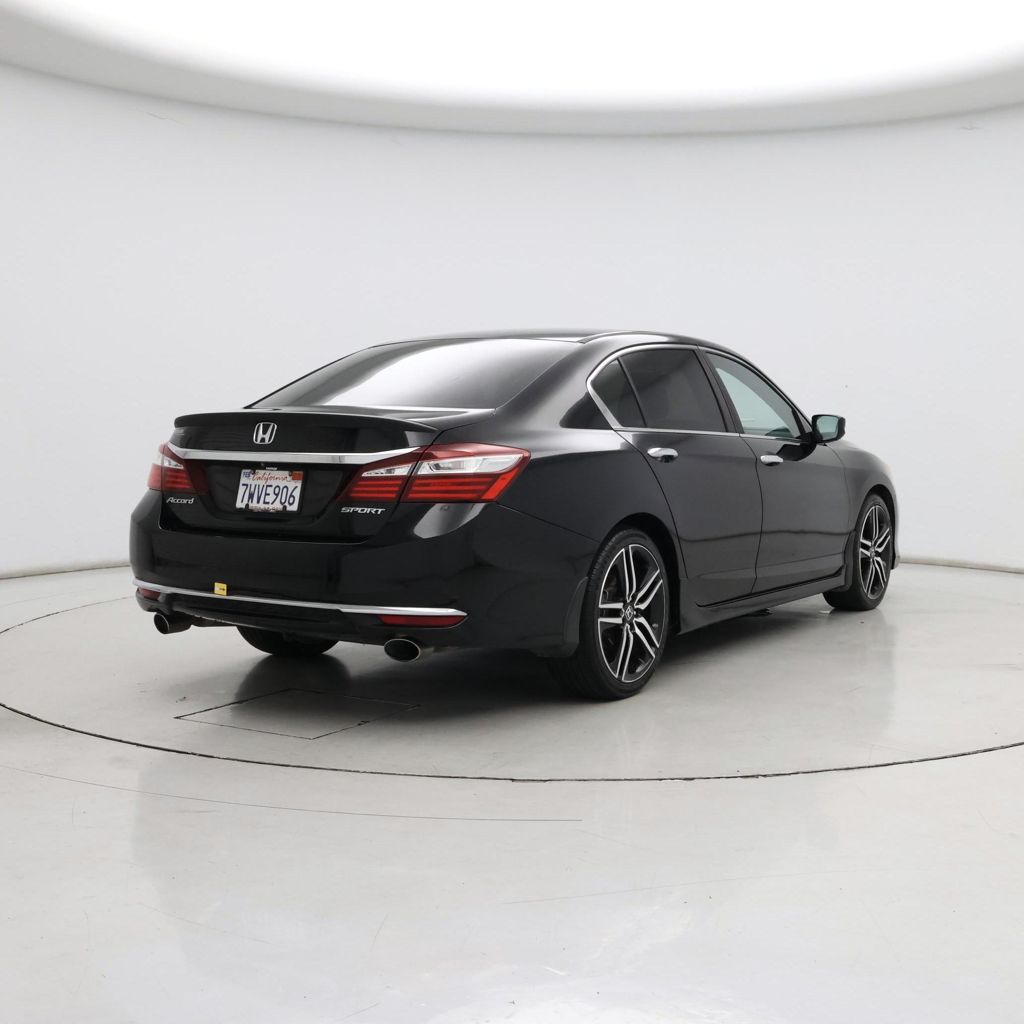 Thumbnail: 2017 Honda Accord - 8