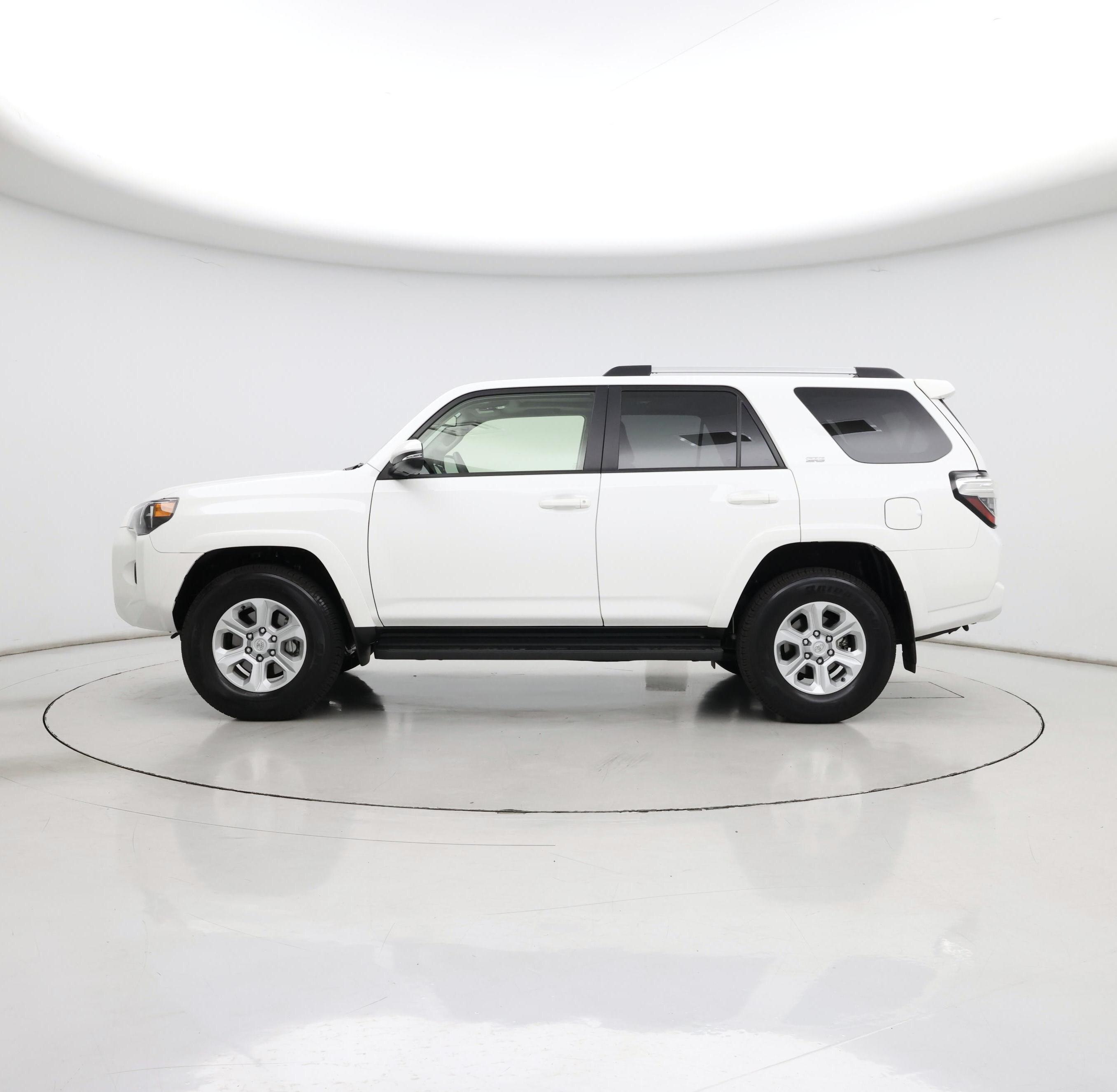 Thumbnail: 2023 Toyota 4Runner - 3