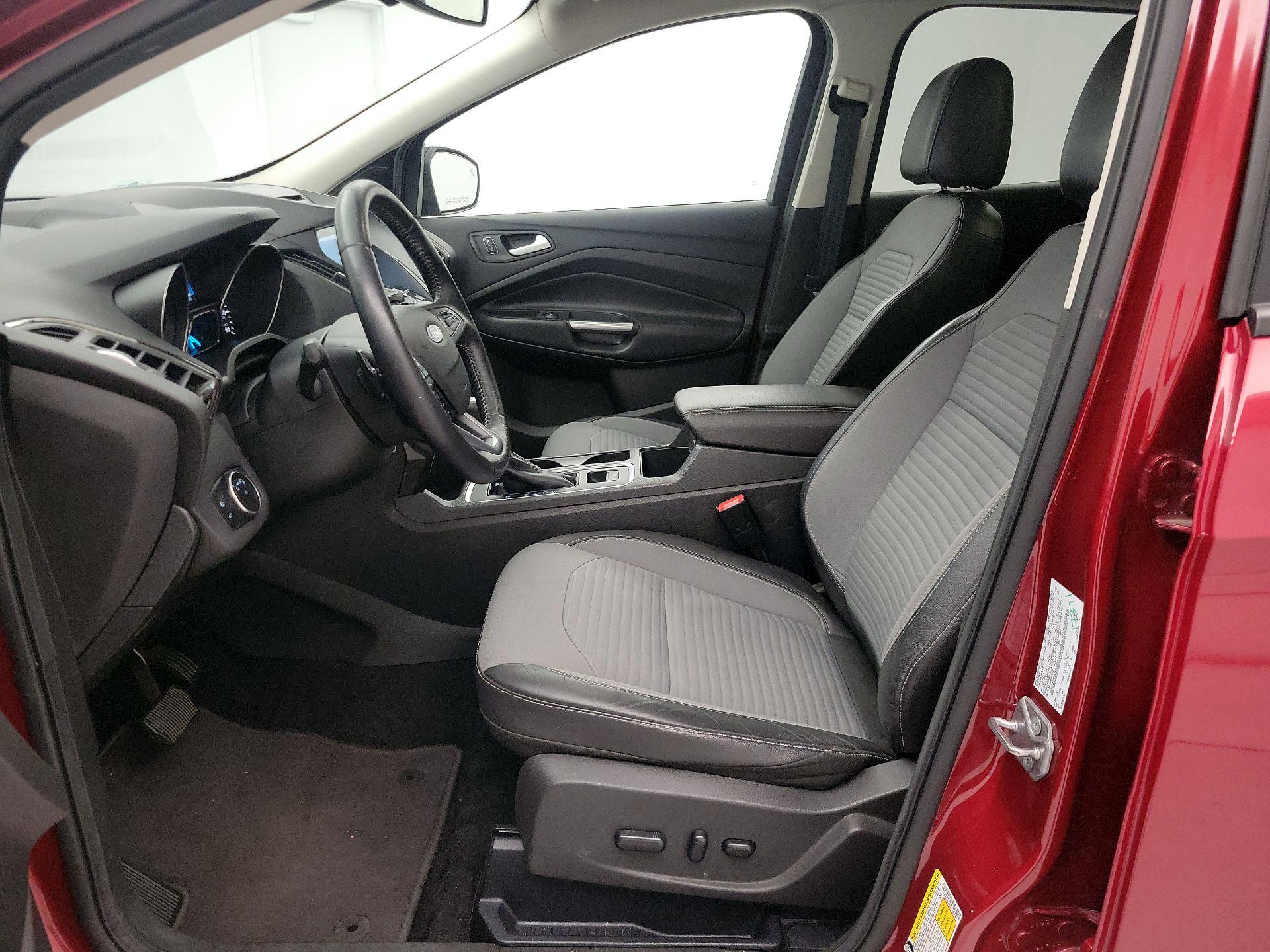 Thumbnail: 2017 Ford Escape - 11