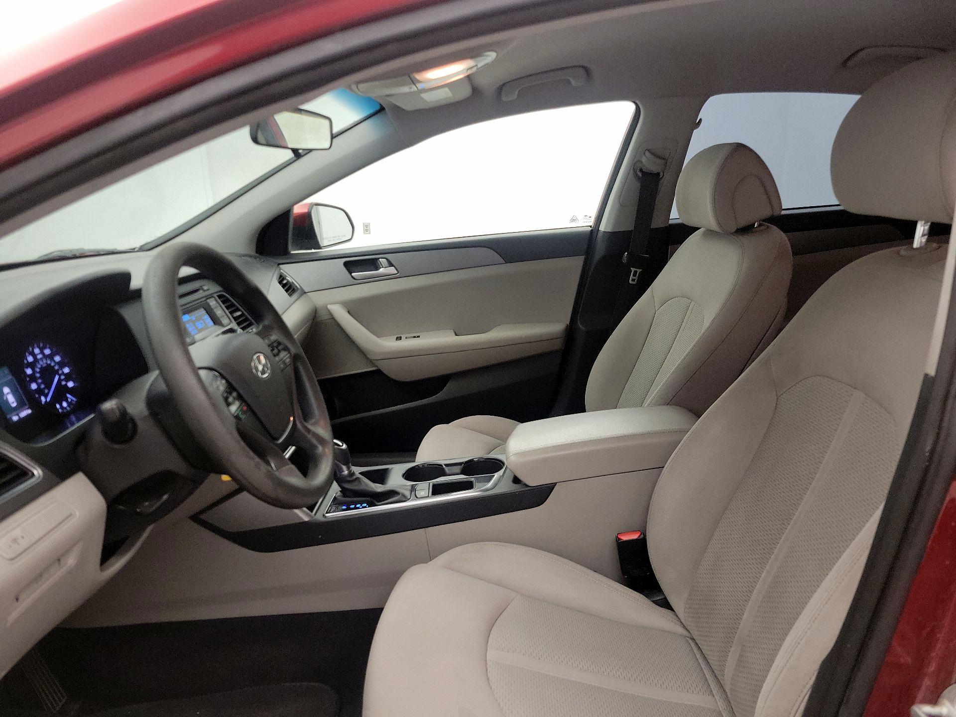 Thumbnail: 2015 Hyundai Sonata - 11