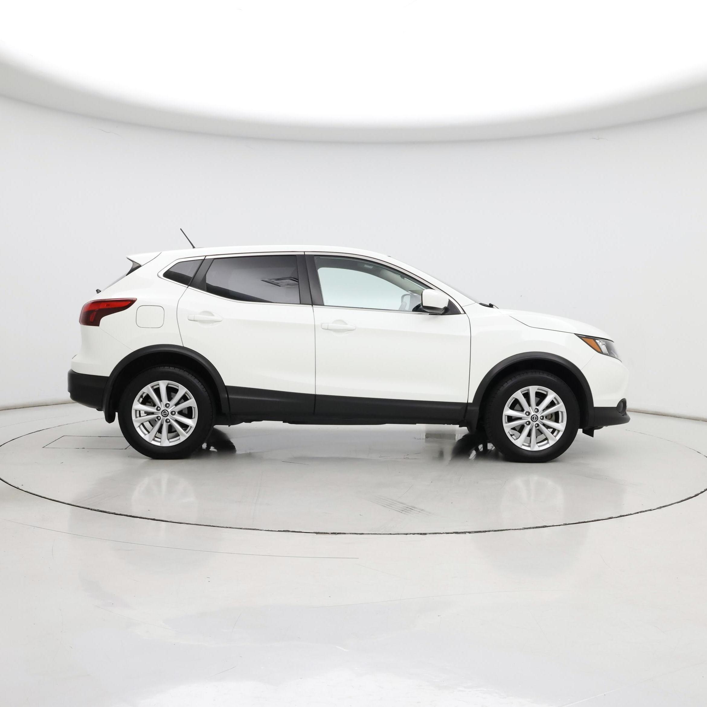 Thumbnail: 2019 Nissan Rogue Sport - 7