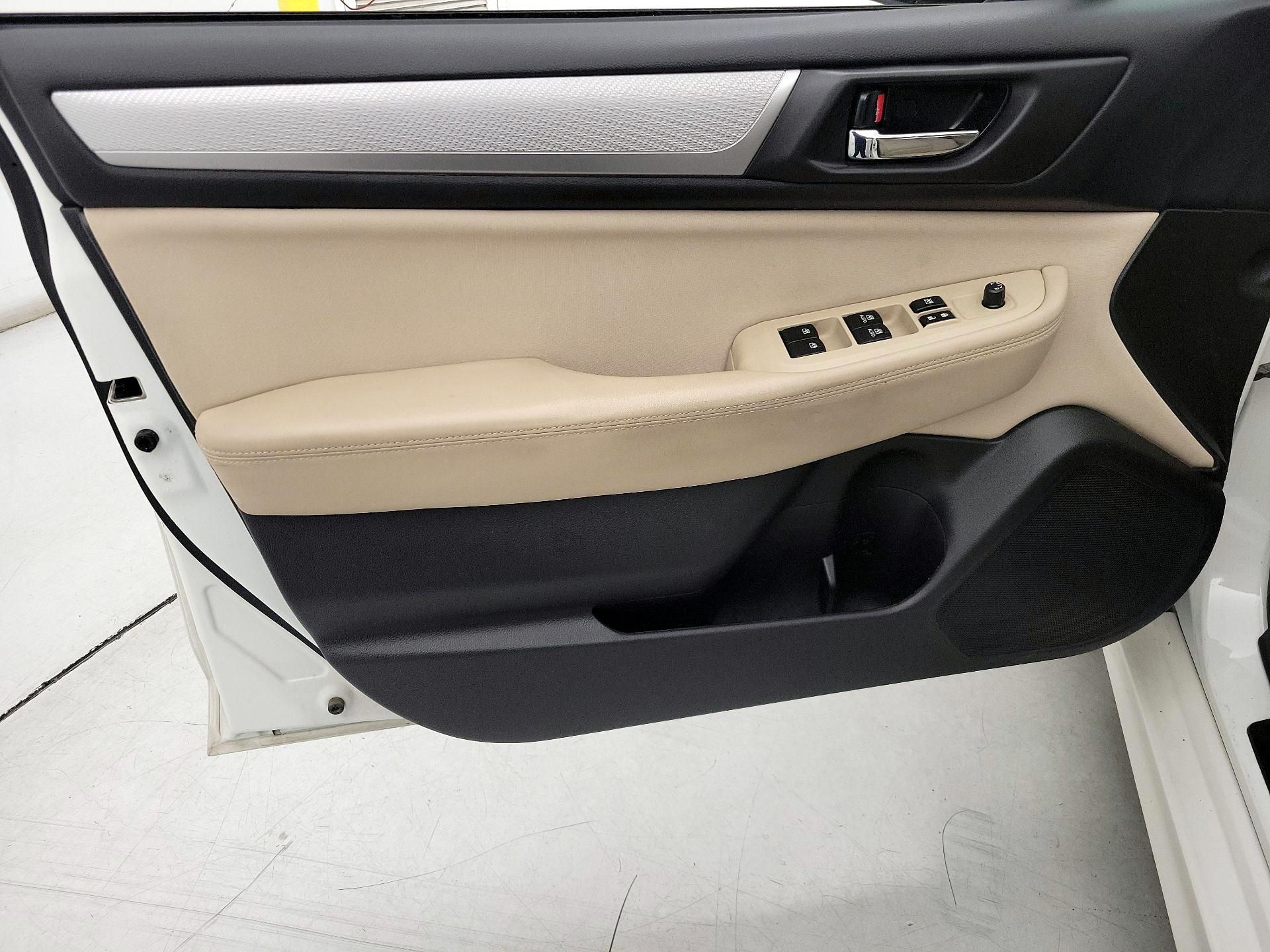 Thumbnail: 2016 Subaru Legacy - 12