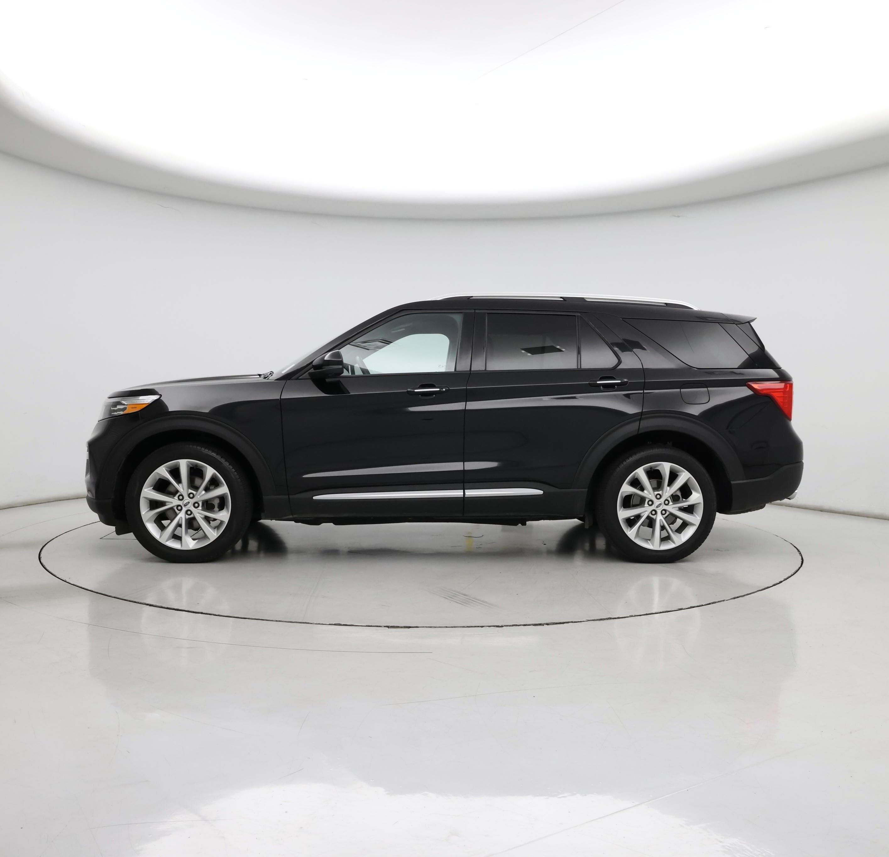 Thumbnail: 2022 Ford Explorer - 3
