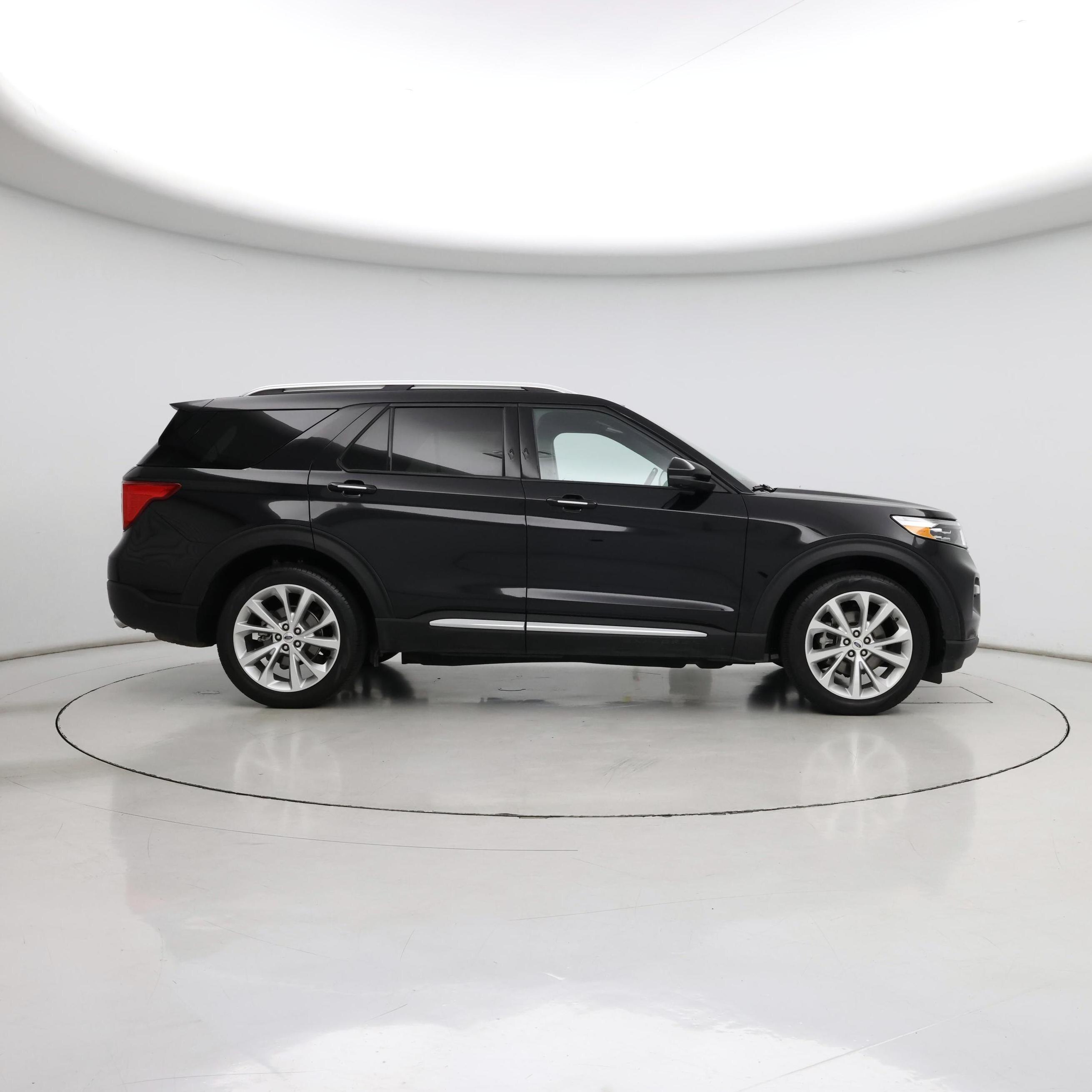 Thumbnail: 2022 Ford Explorer - 7