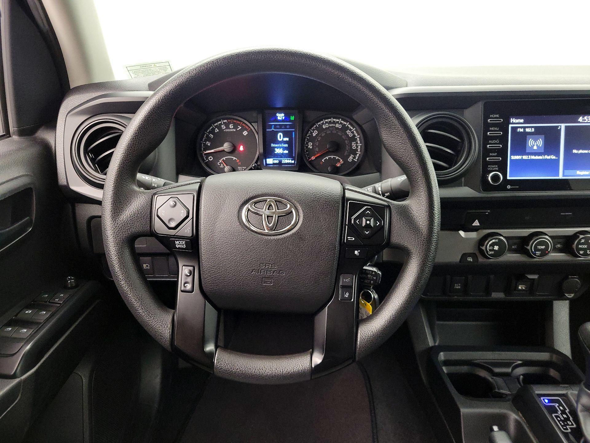 Thumbnail: 2022 Toyota Tacoma - 10