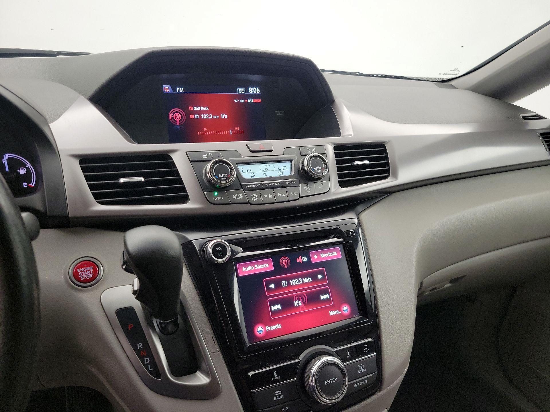 Thumbnail: 2017 Honda Odyssey - 15