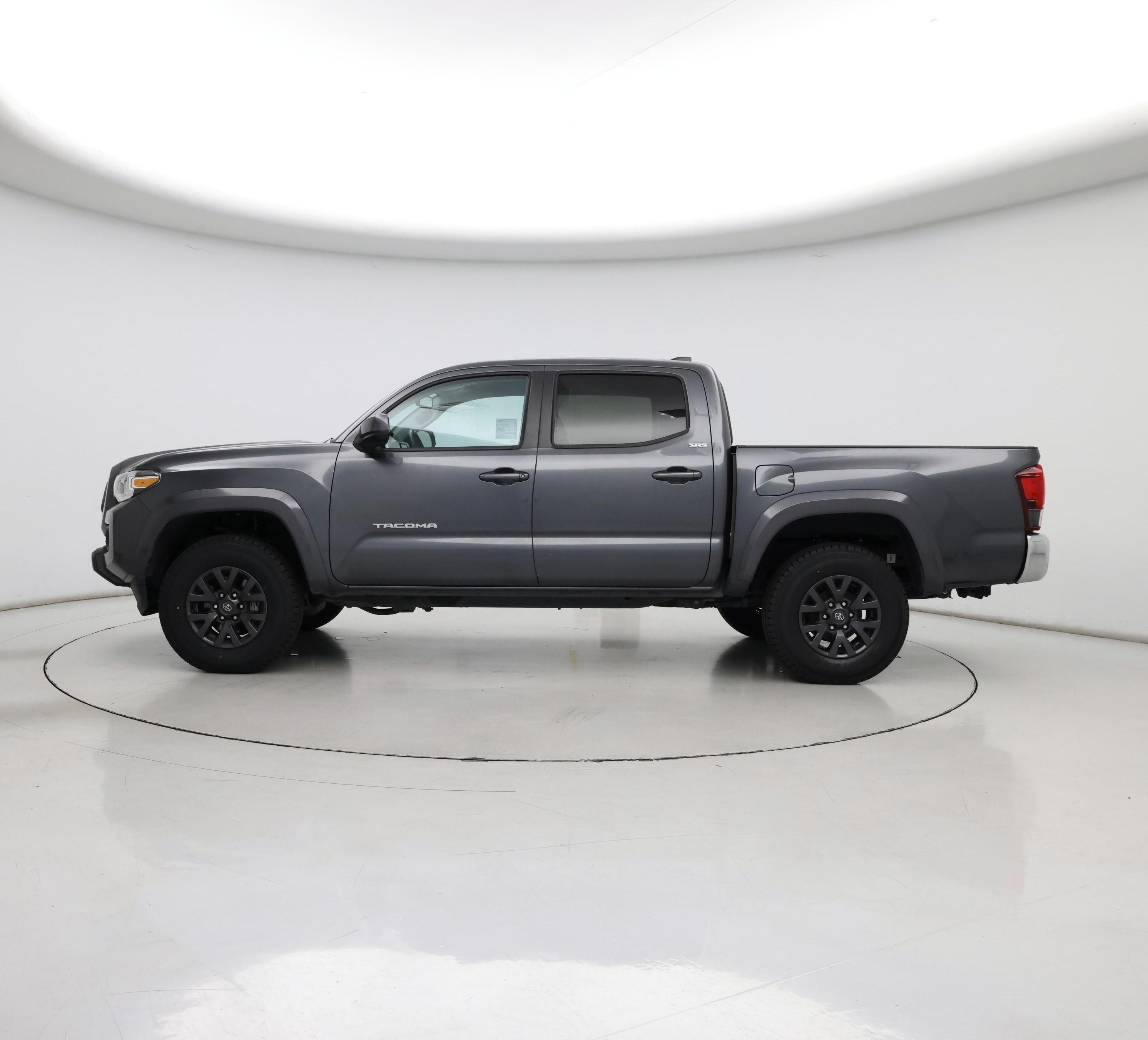 Thumbnail: 2021 Toyota Tacoma - 3