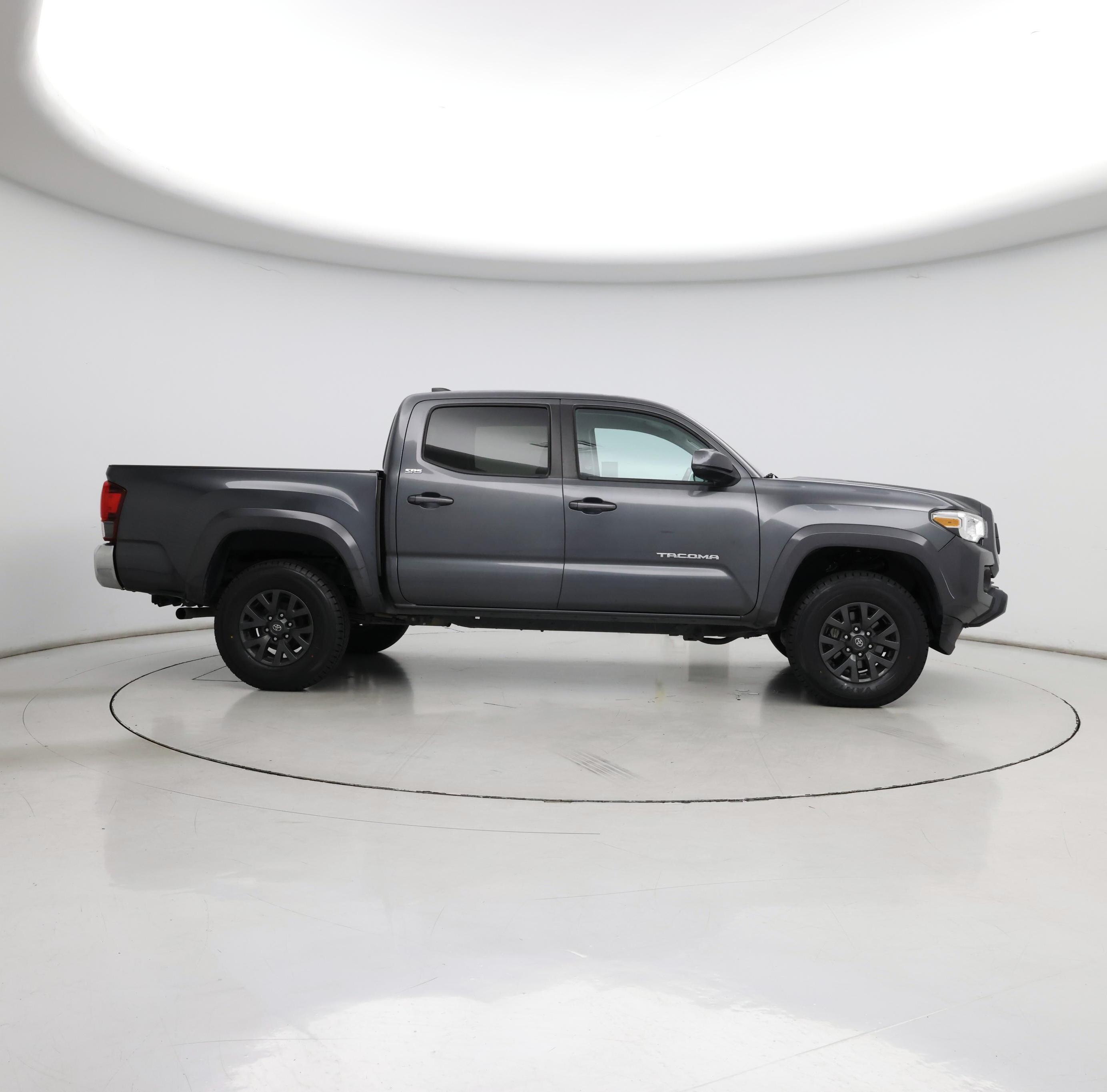 Thumbnail: 2021 Toyota Tacoma - 7