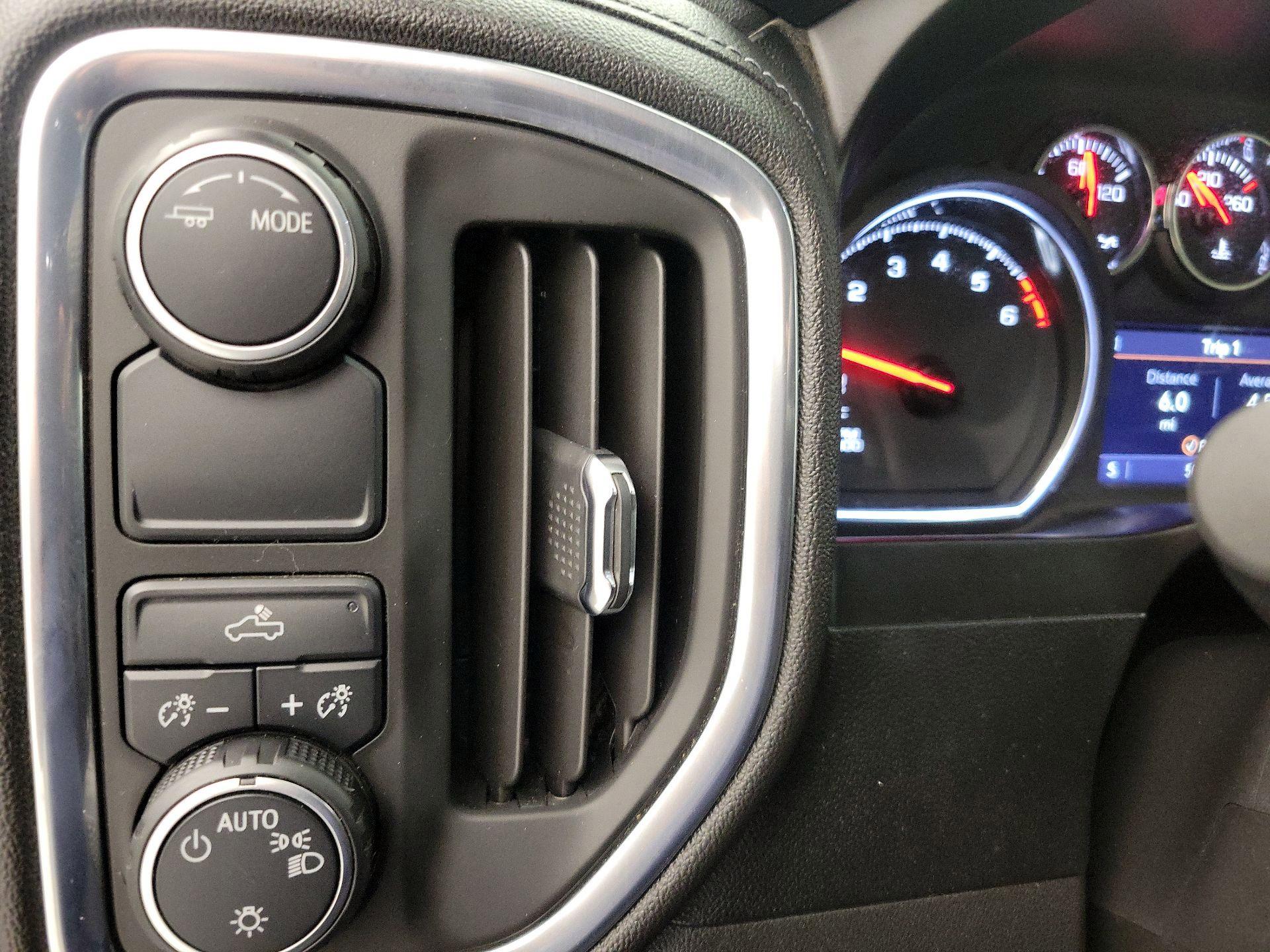 Thumbnail: 2021 Chevrolet Silverado 1500 - 13