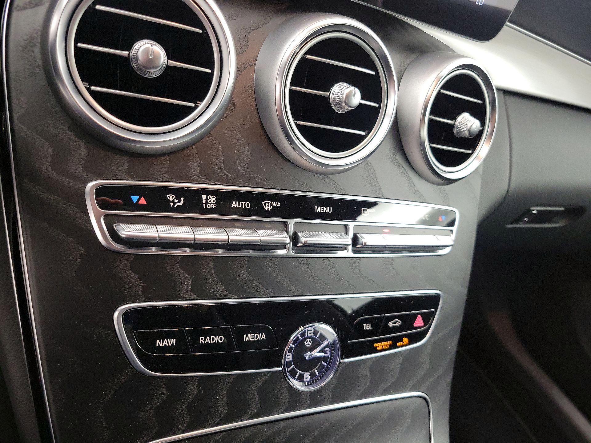Thumbnail: 2022 Mercedes-Benz C-Class - 16