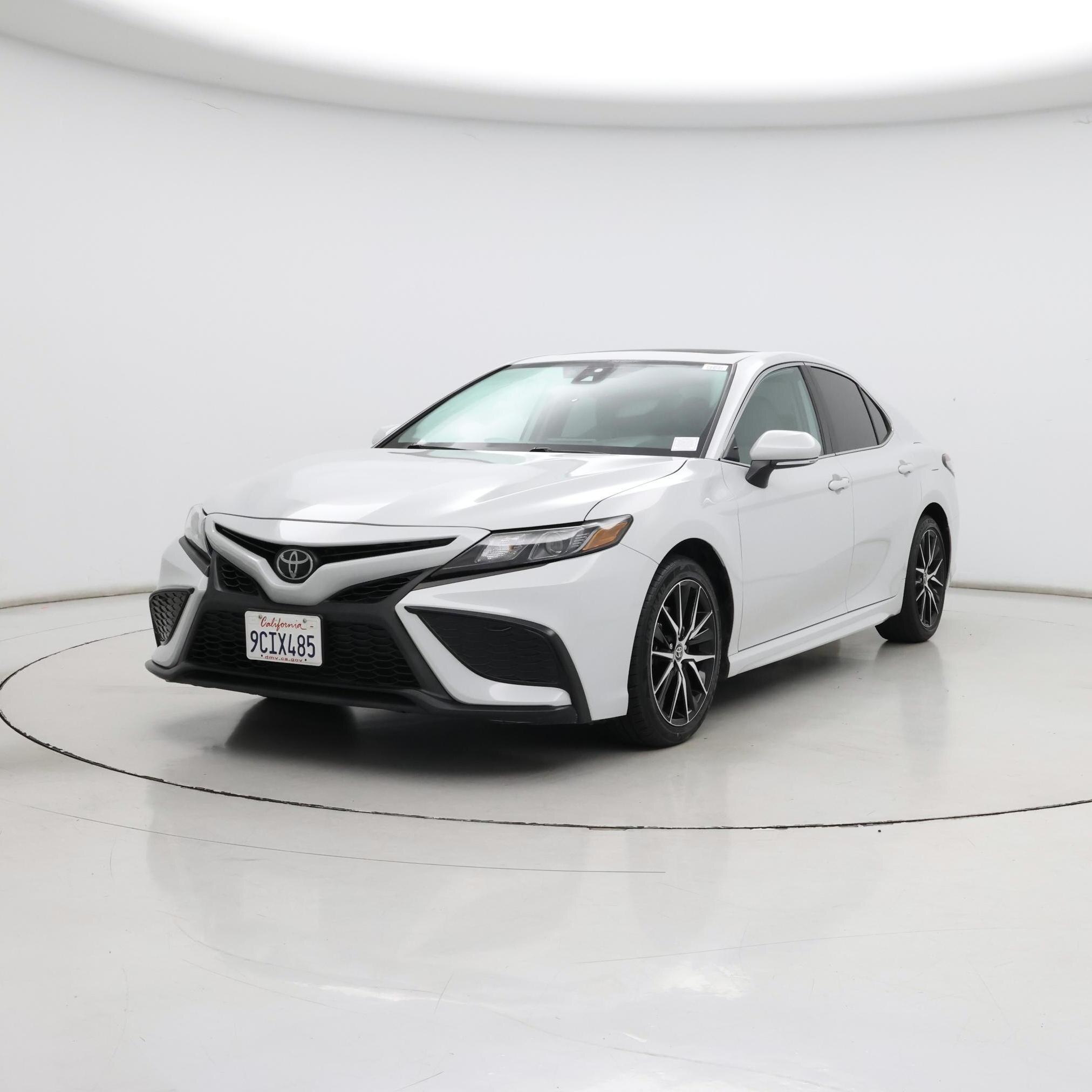Thumbnail: 2022 Toyota Camry - 4