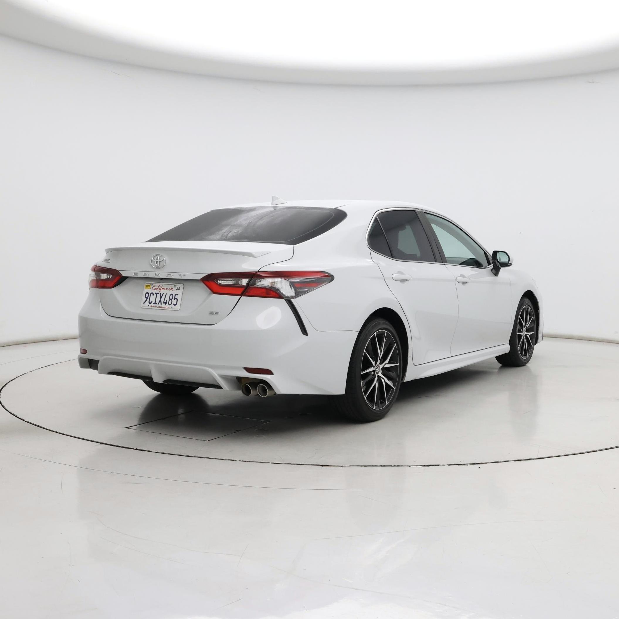 Thumbnail: 2022 Toyota Camry - 8