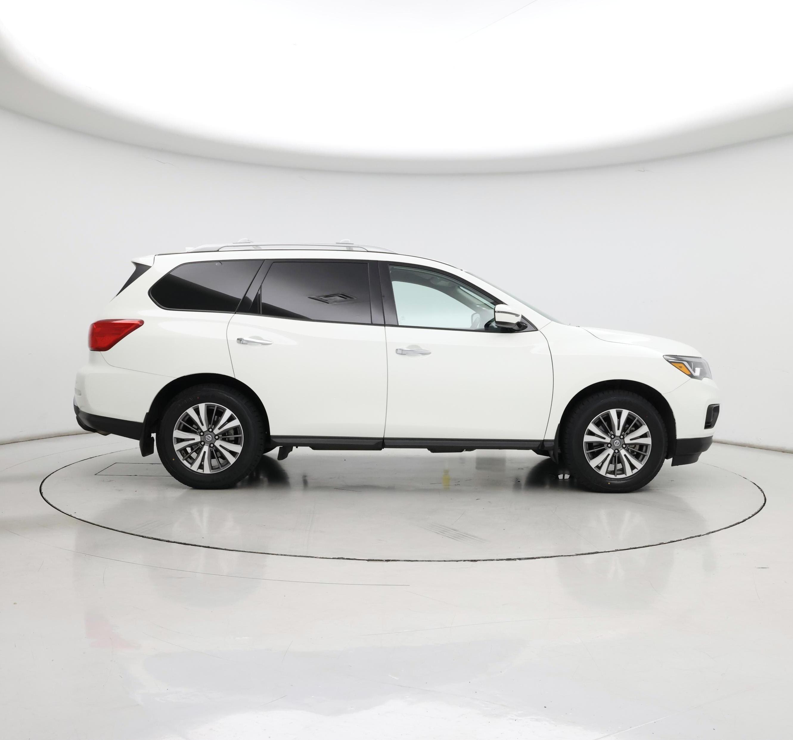 Thumbnail: 2019 Nissan Pathfinder - 7