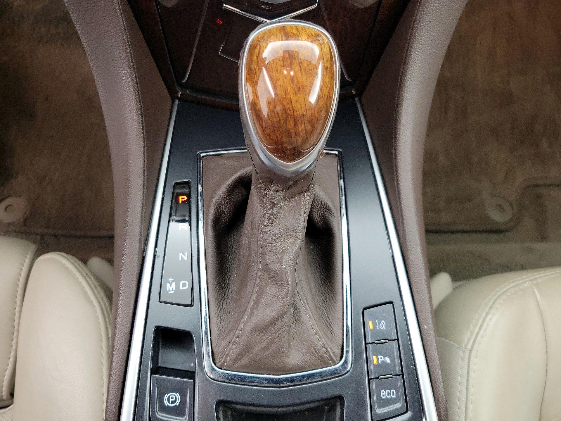 Thumbnail: 2016 Cadillac SRX - 17