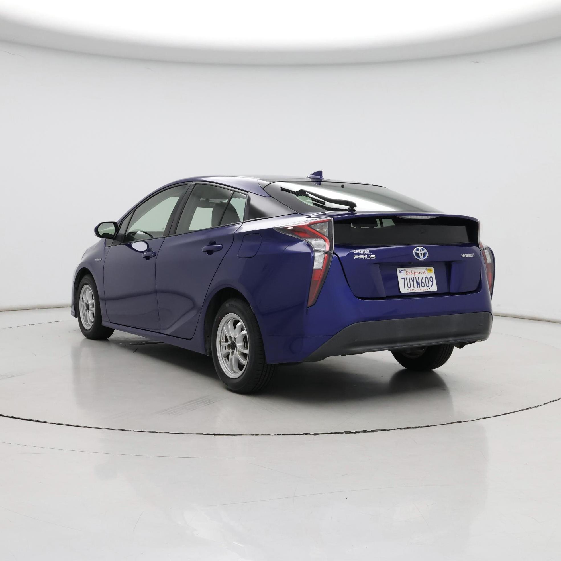 Thumbnail: 2016 Toyota Prius - 2
