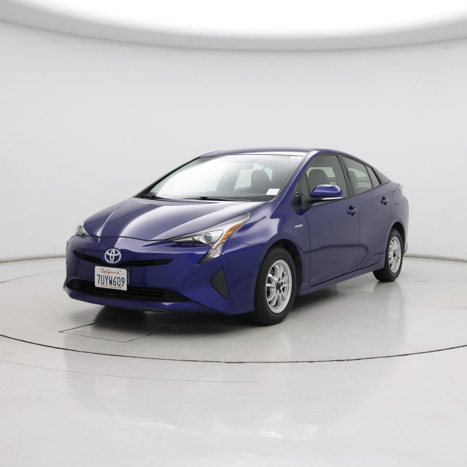 Thumbnail: 2016 Toyota Prius - 4