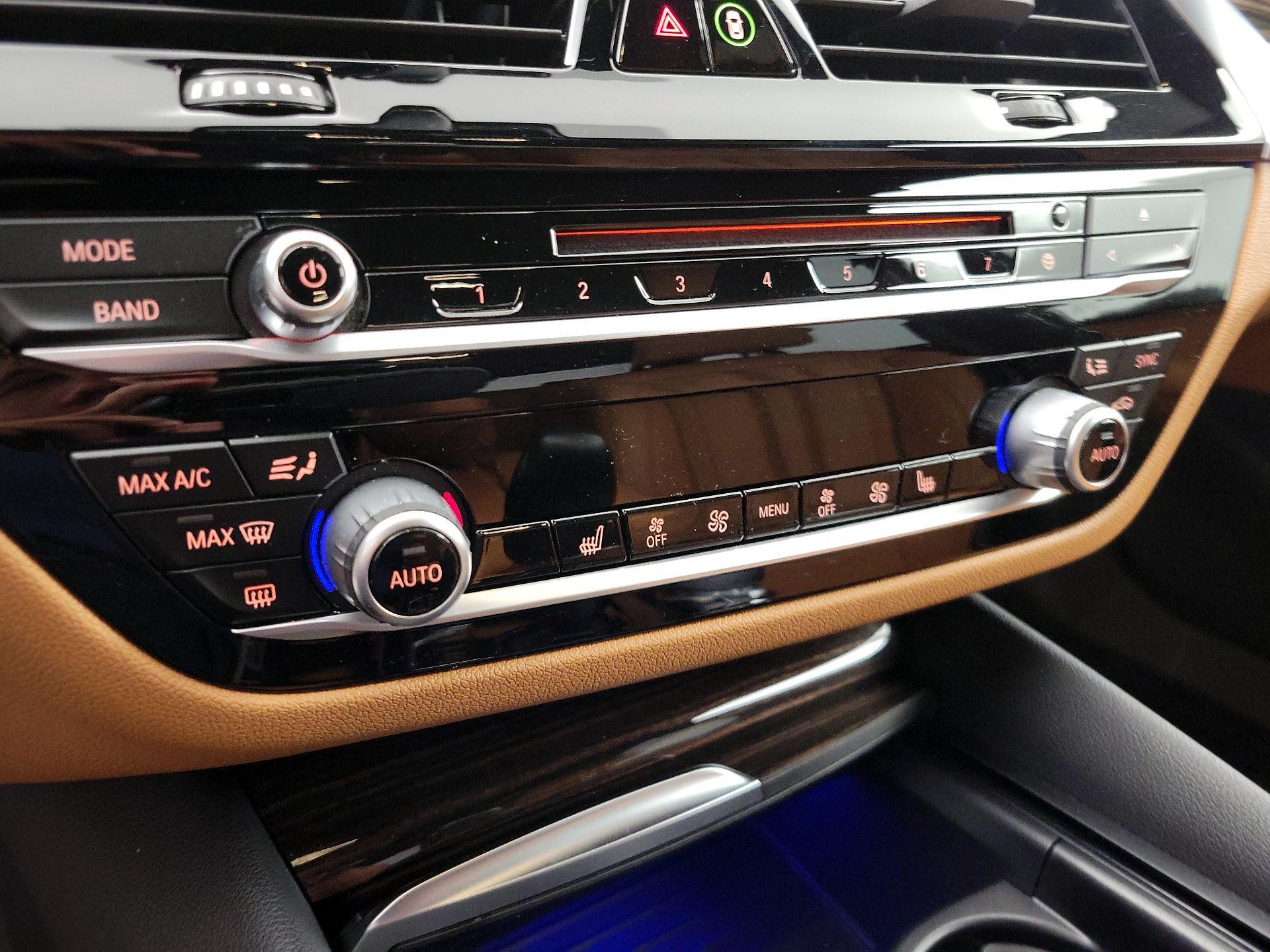 Thumbnail: 2019 BMW 5 Series - 17