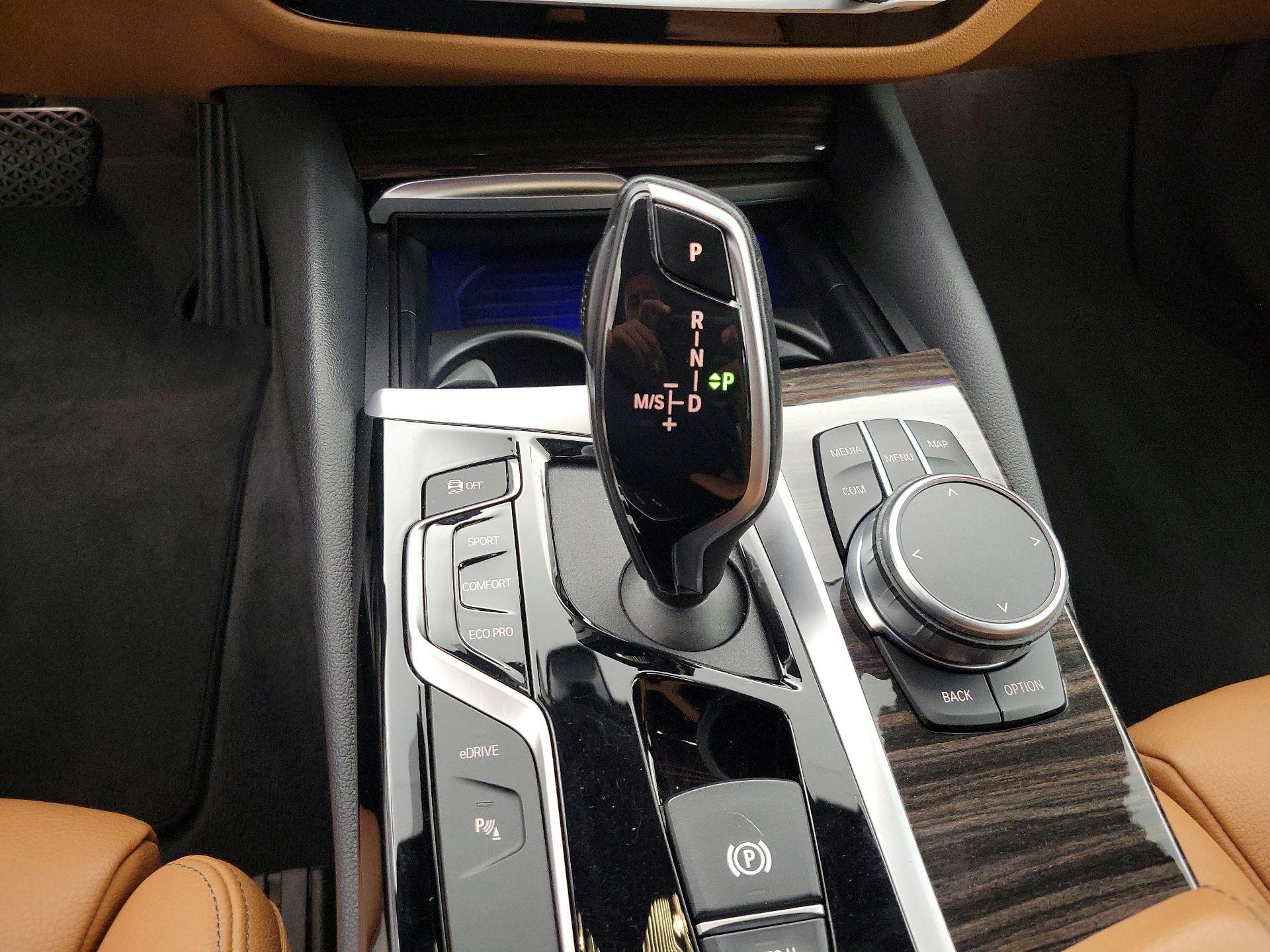 Thumbnail: 2019 BMW 5 Series - 18