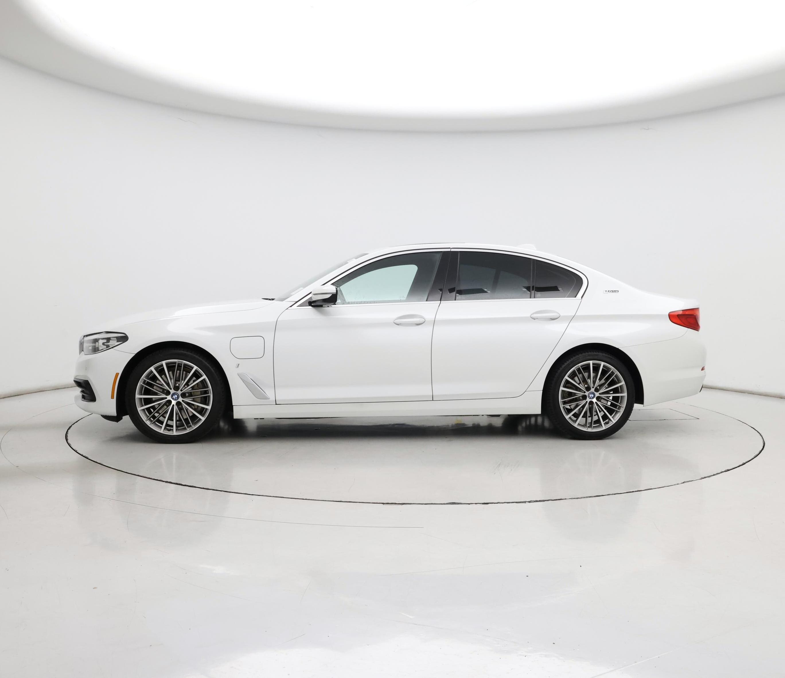Thumbnail: 2019 BMW 5 Series - 3