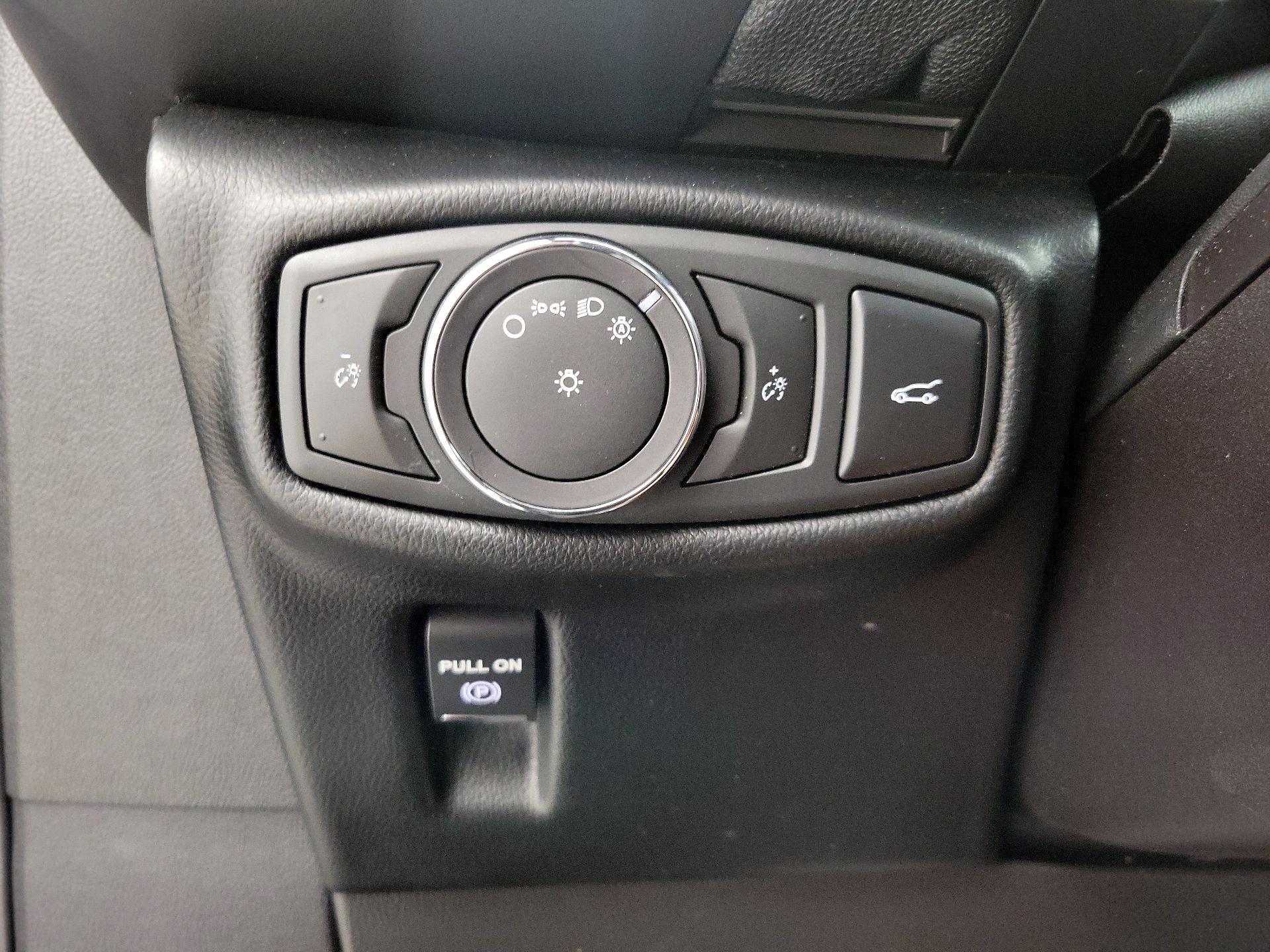 Thumbnail: 2016 Lincoln MKX - 13