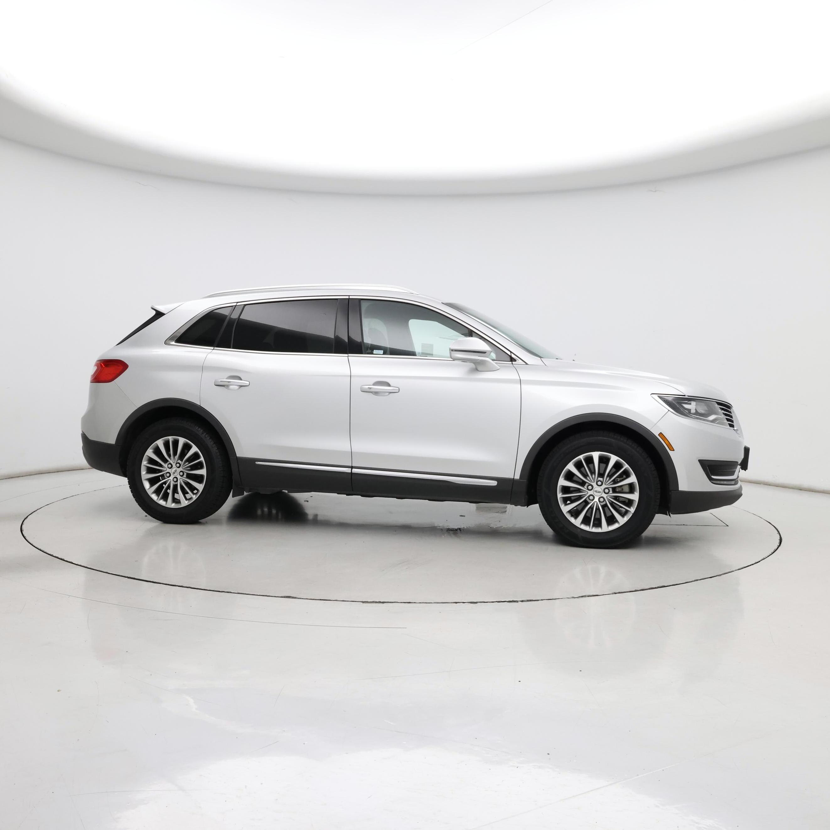 Thumbnail: 2016 Lincoln MKX - 7