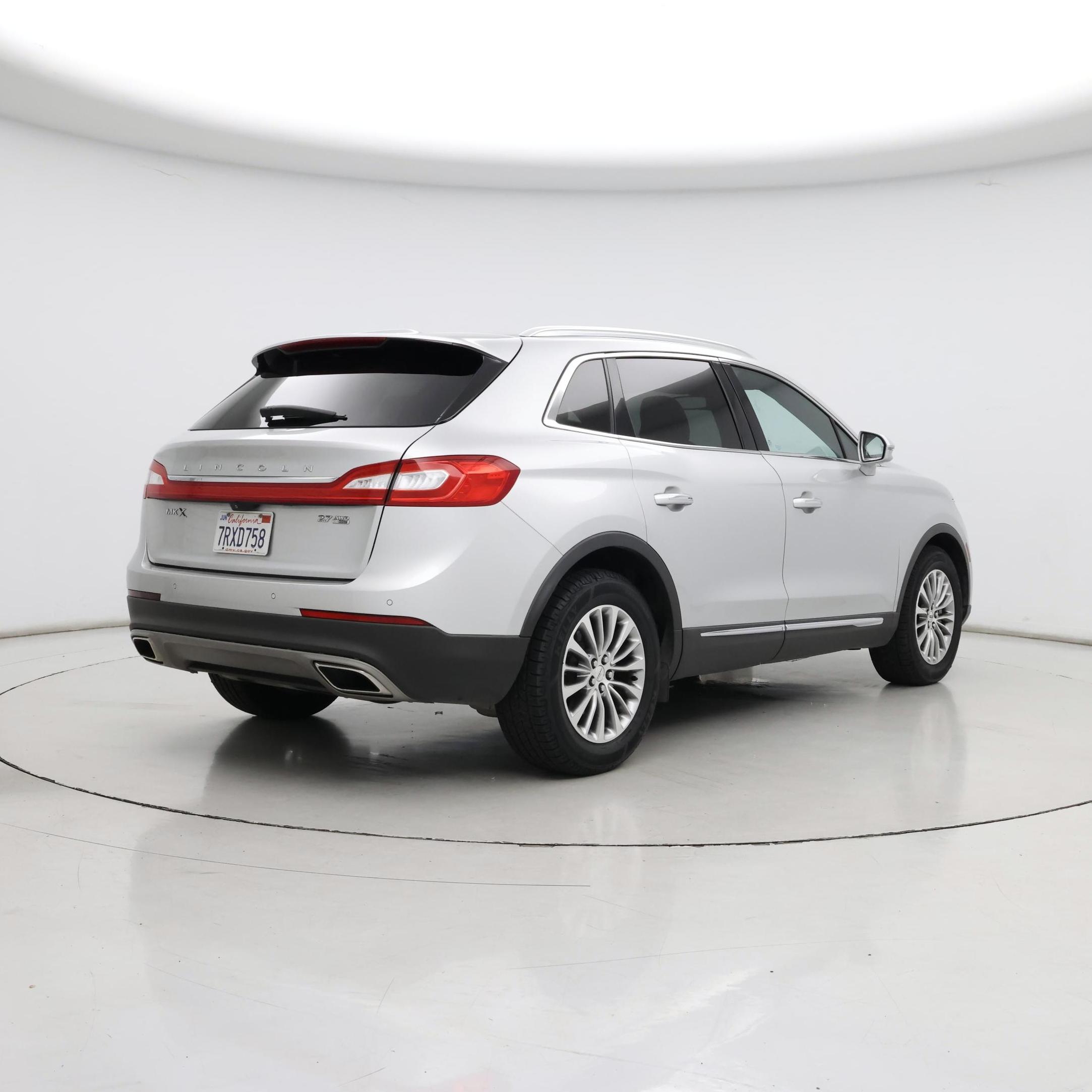 Thumbnail: 2016 Lincoln MKX - 8