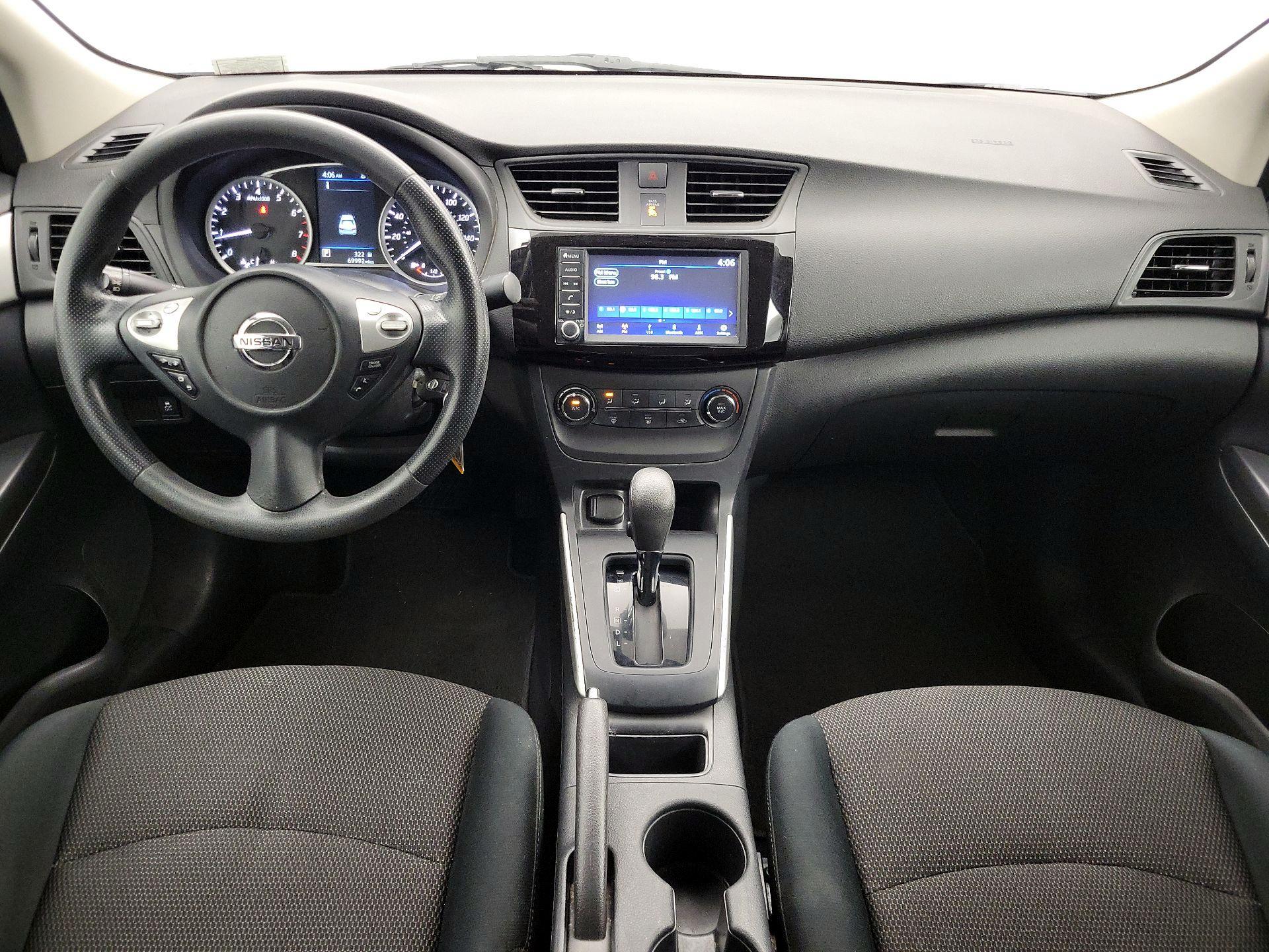 Thumbnail: 2019 Nissan Sentra - 9