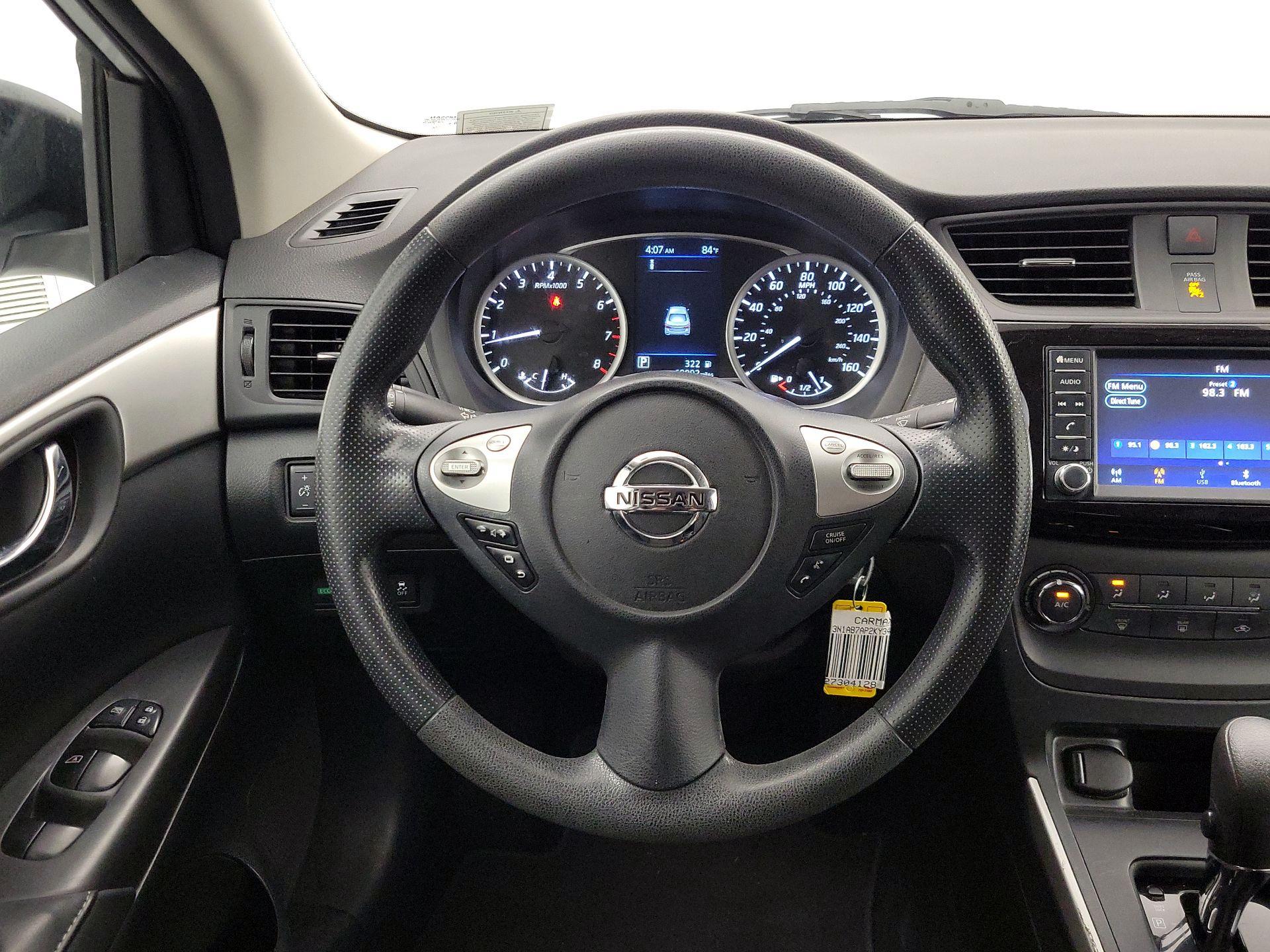 Thumbnail: 2019 Nissan Sentra - 10