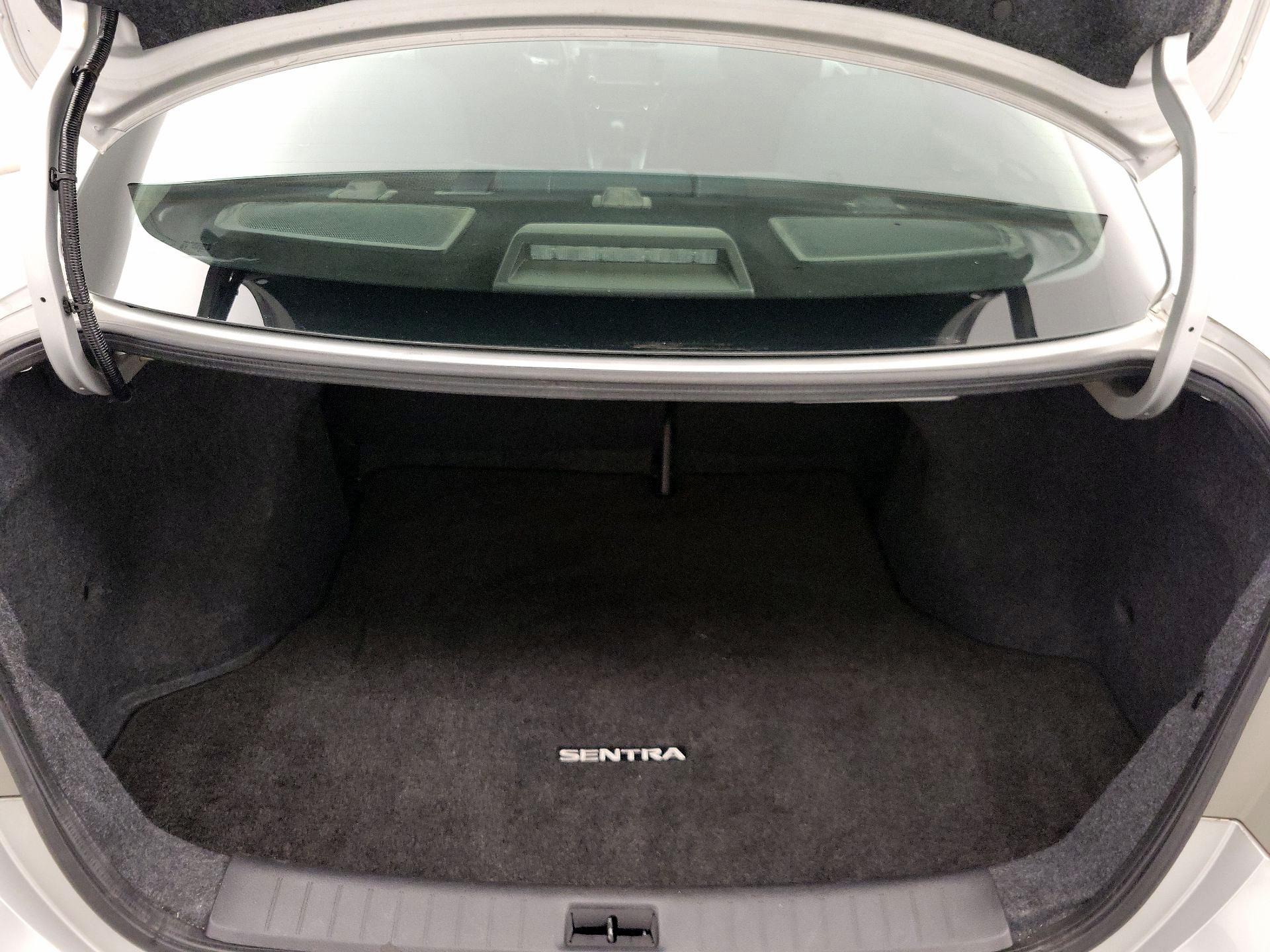 Thumbnail: 2019 Nissan Sentra - 20