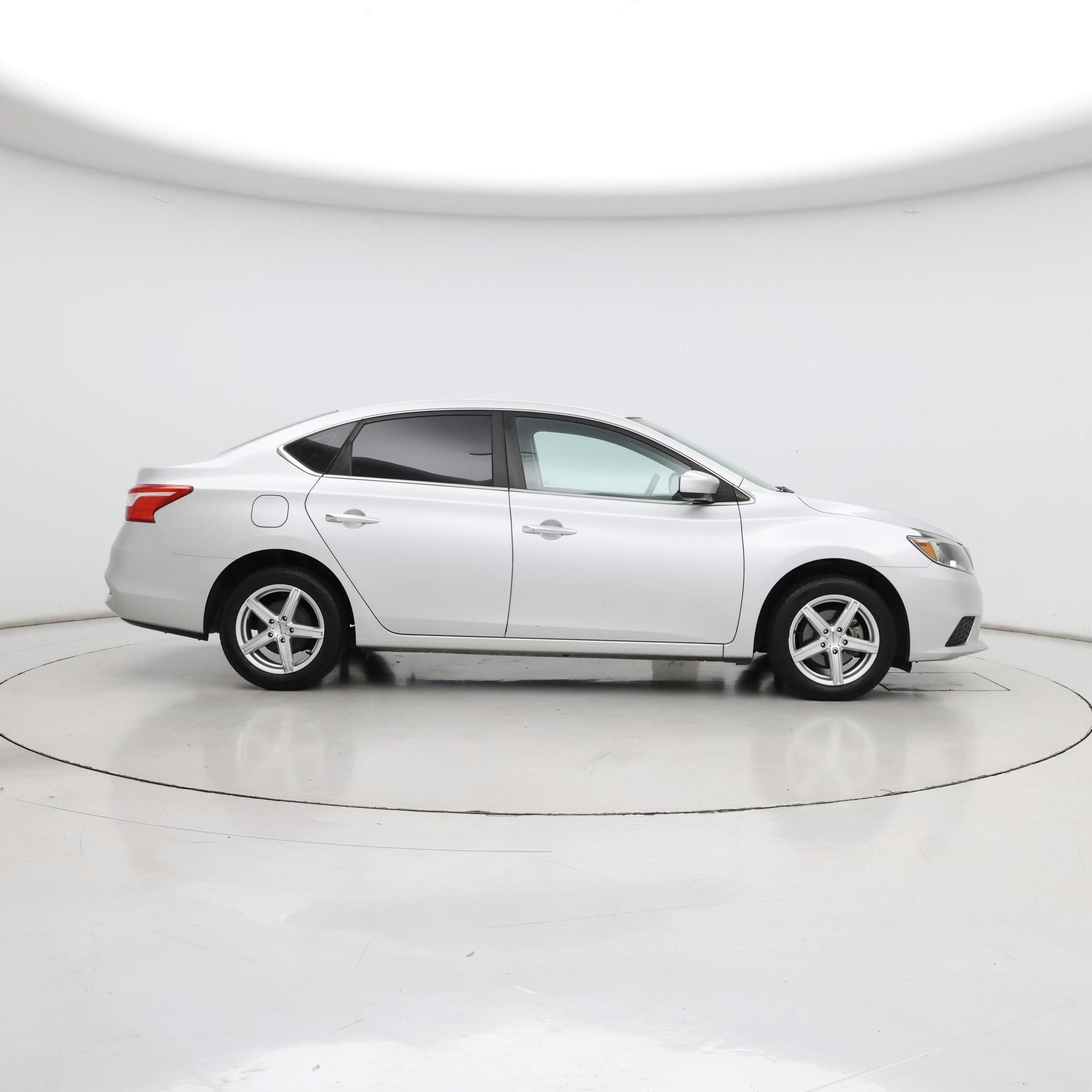 Thumbnail: 2019 Nissan Sentra - 7