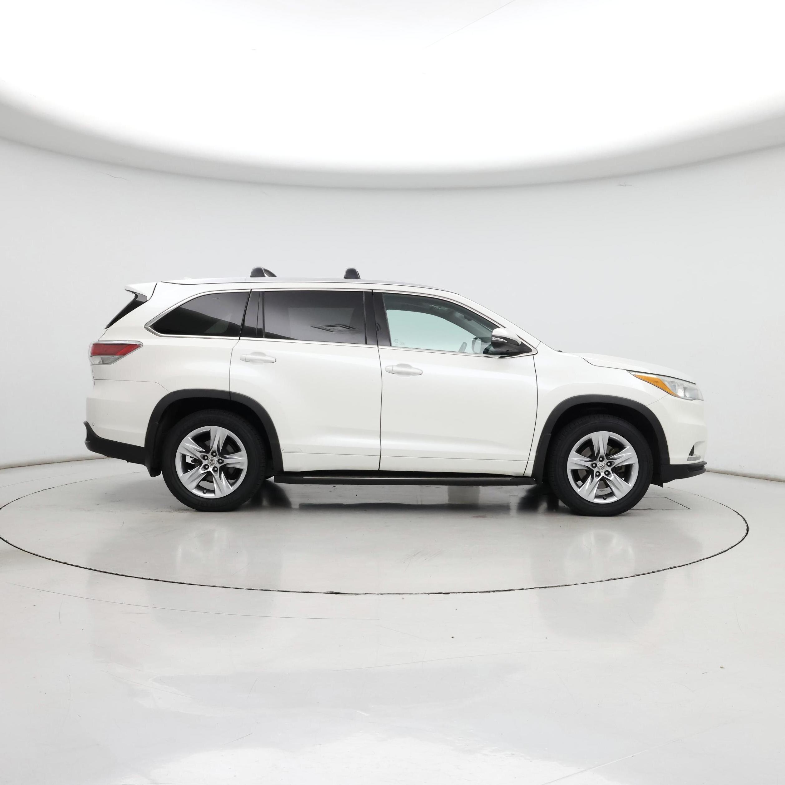 Thumbnail: 2015 Toyota Highlander - 7