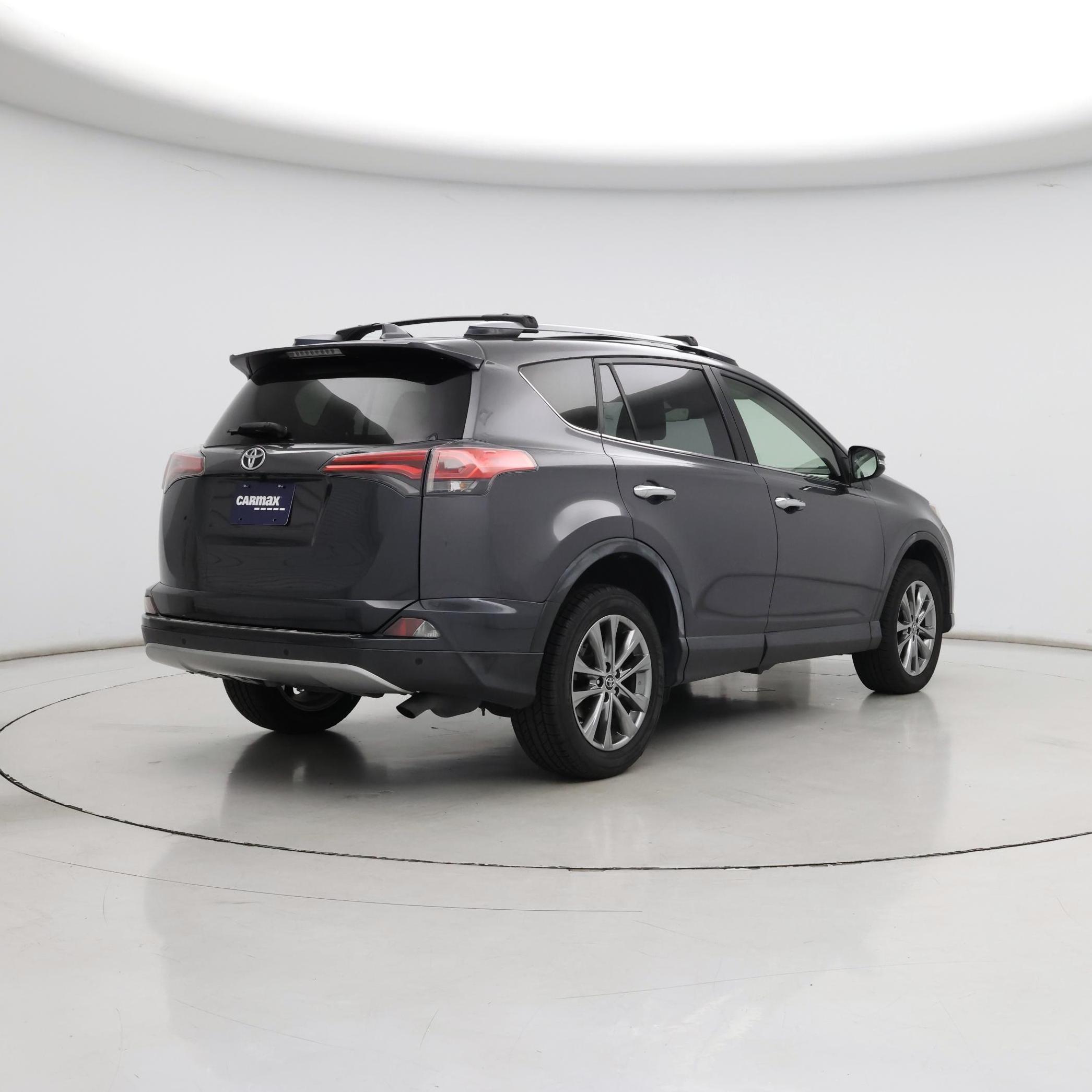 Thumbnail: 2018 Toyota RAV4 - 8